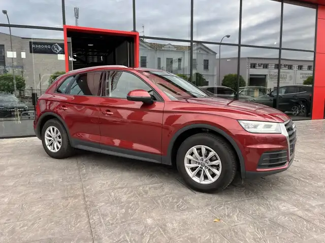 Audi Q5 view 5