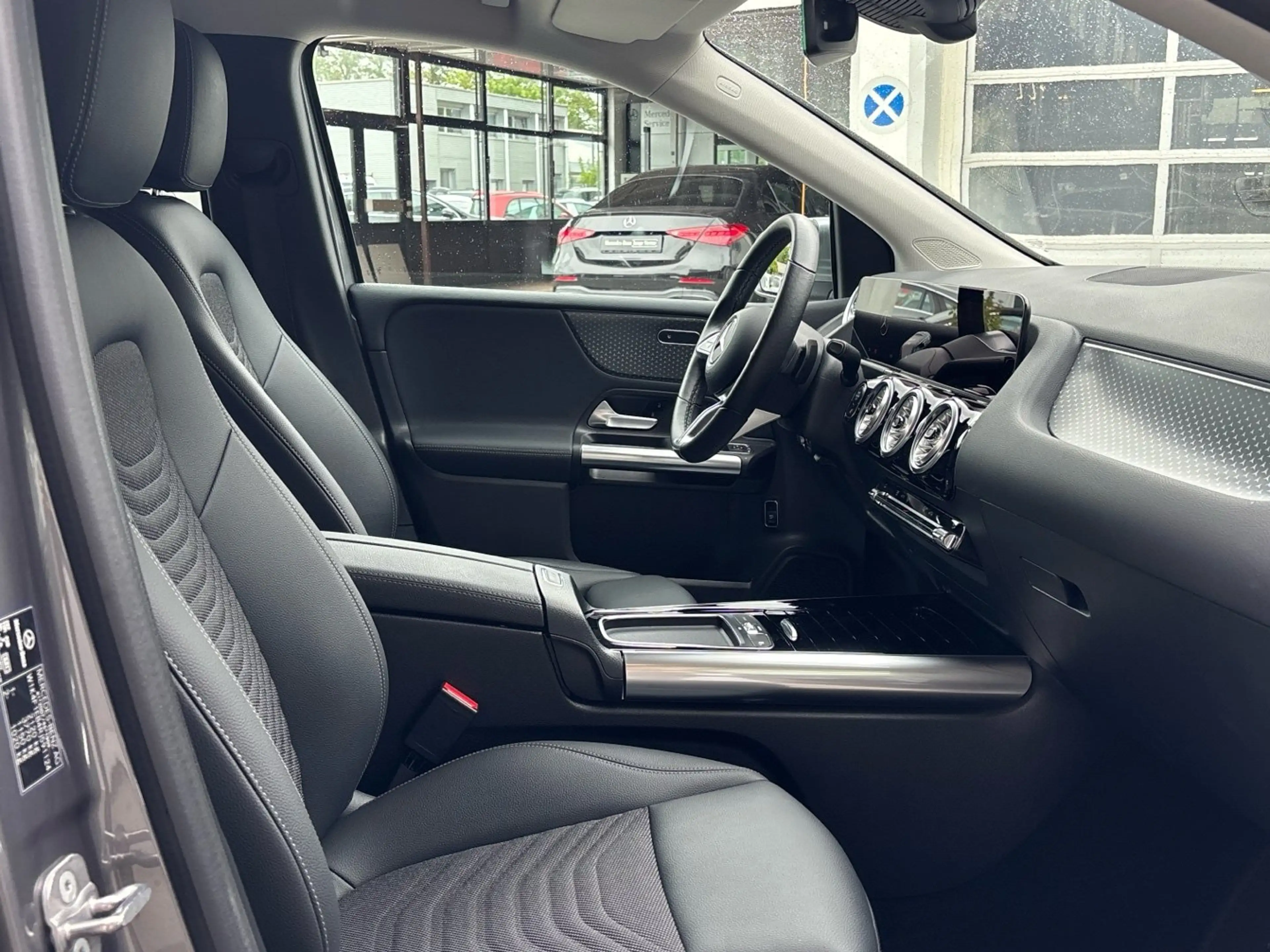 Mercedes-Benz B 220 d Progressive Ambiente Keyless-Go 360°-K. — photo 13