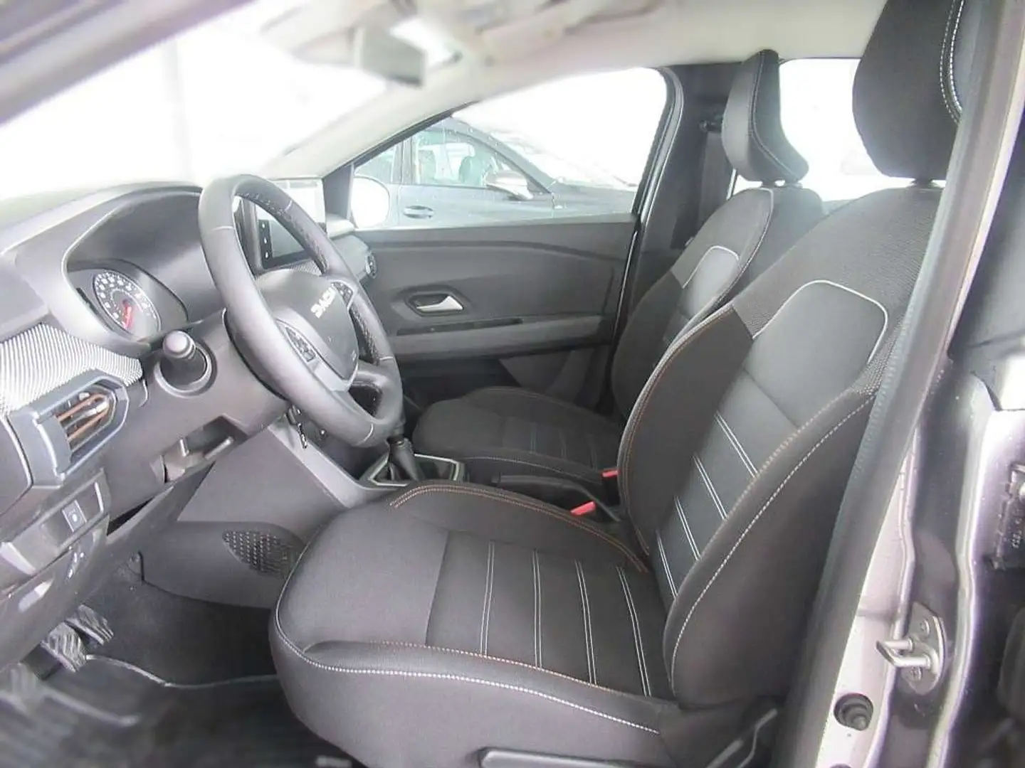 Dacia Sandero 1.0 Grau - 2