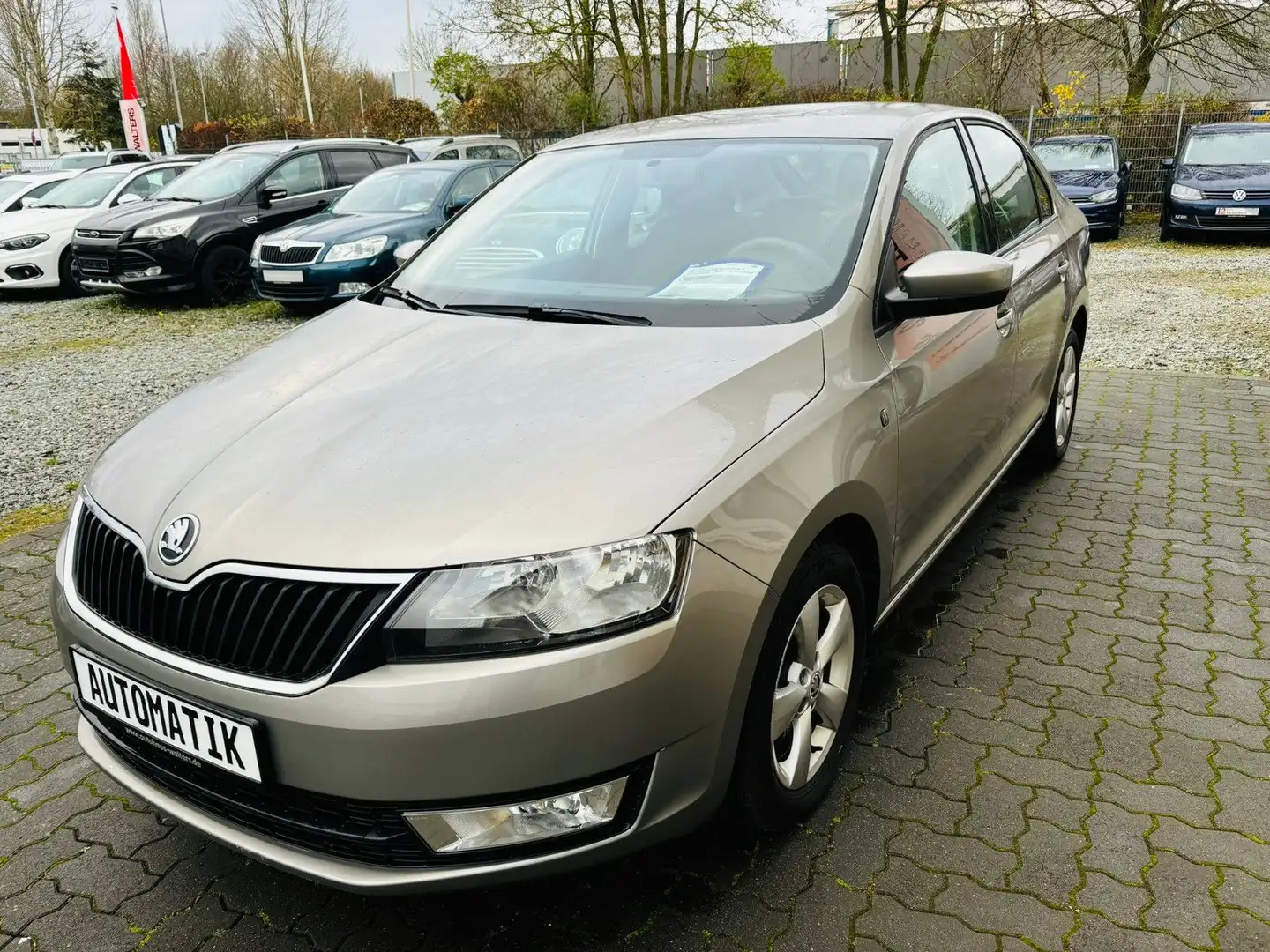 Skoda Rapid/Spaceback 1.4 Ambition = Automatik Ahk Tempomat = Beige - 2