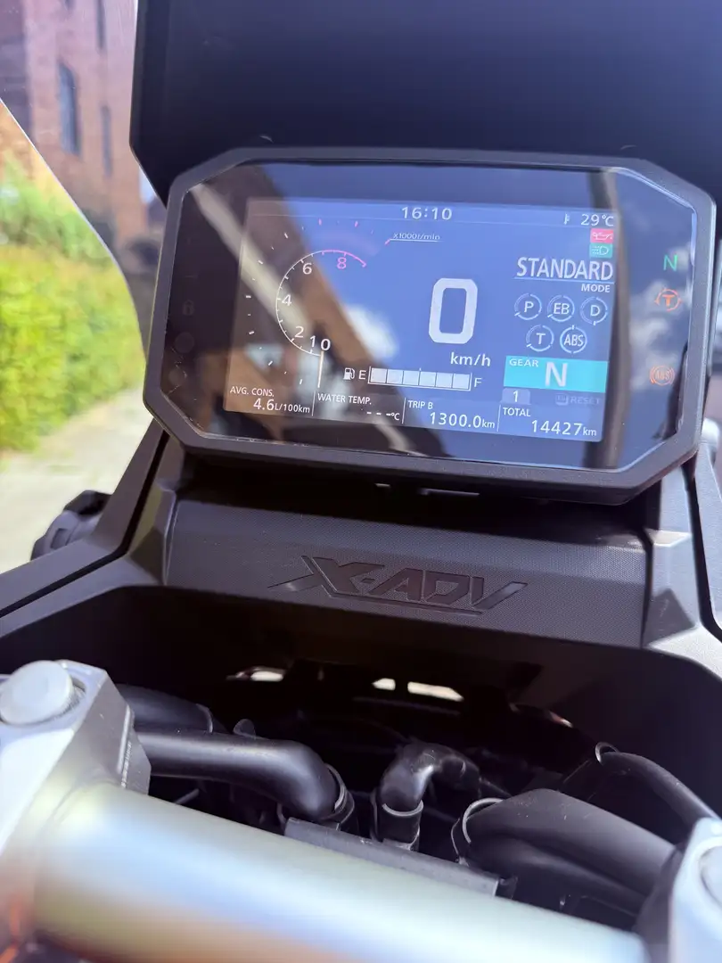 Honda X-ADV 750 Rood - 2