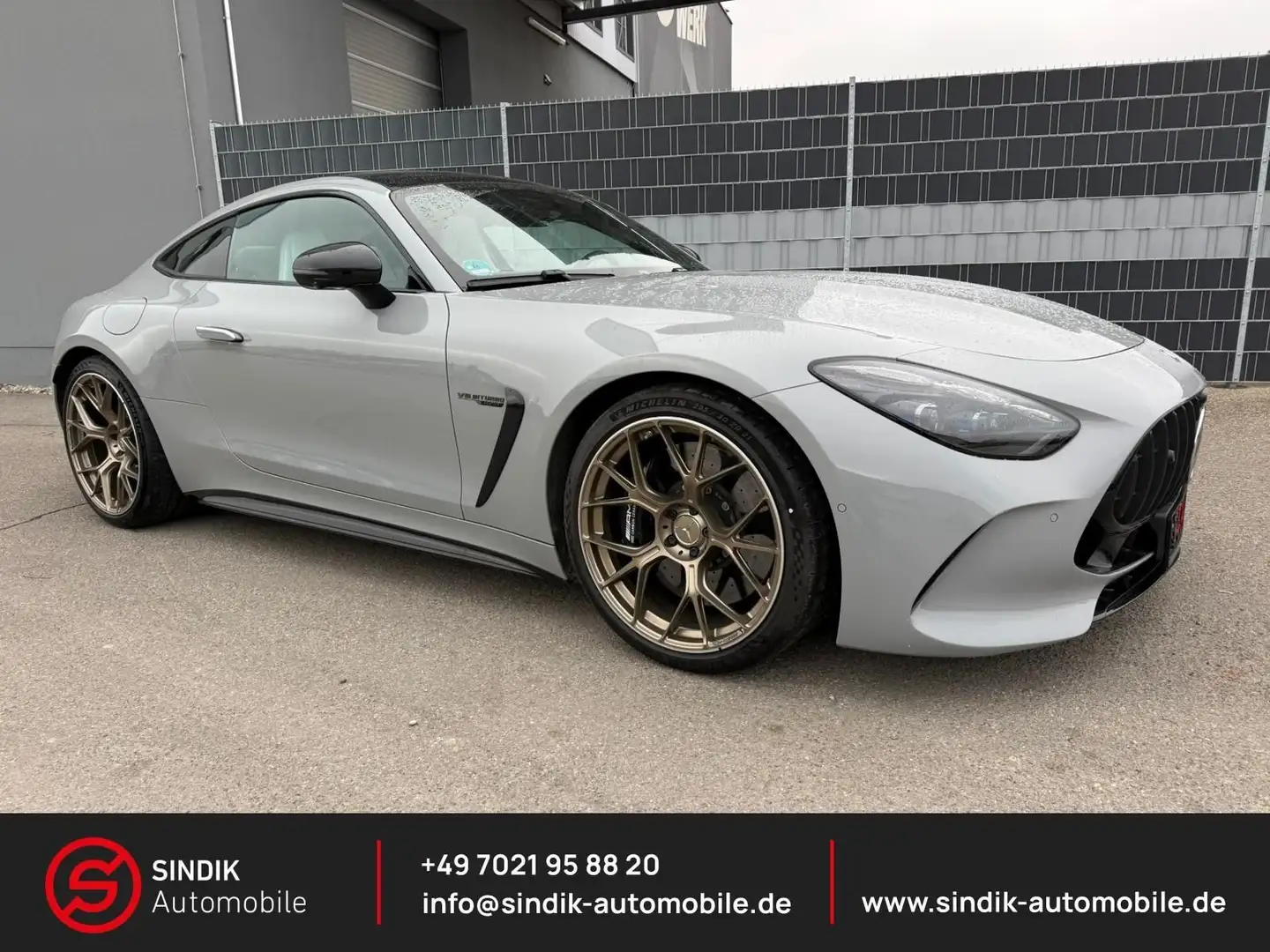 Mercedes-Benz AMG GT 63 4+ Cp. PremiumPl-KERAMIK-NightP-PerfSit Grau - 1