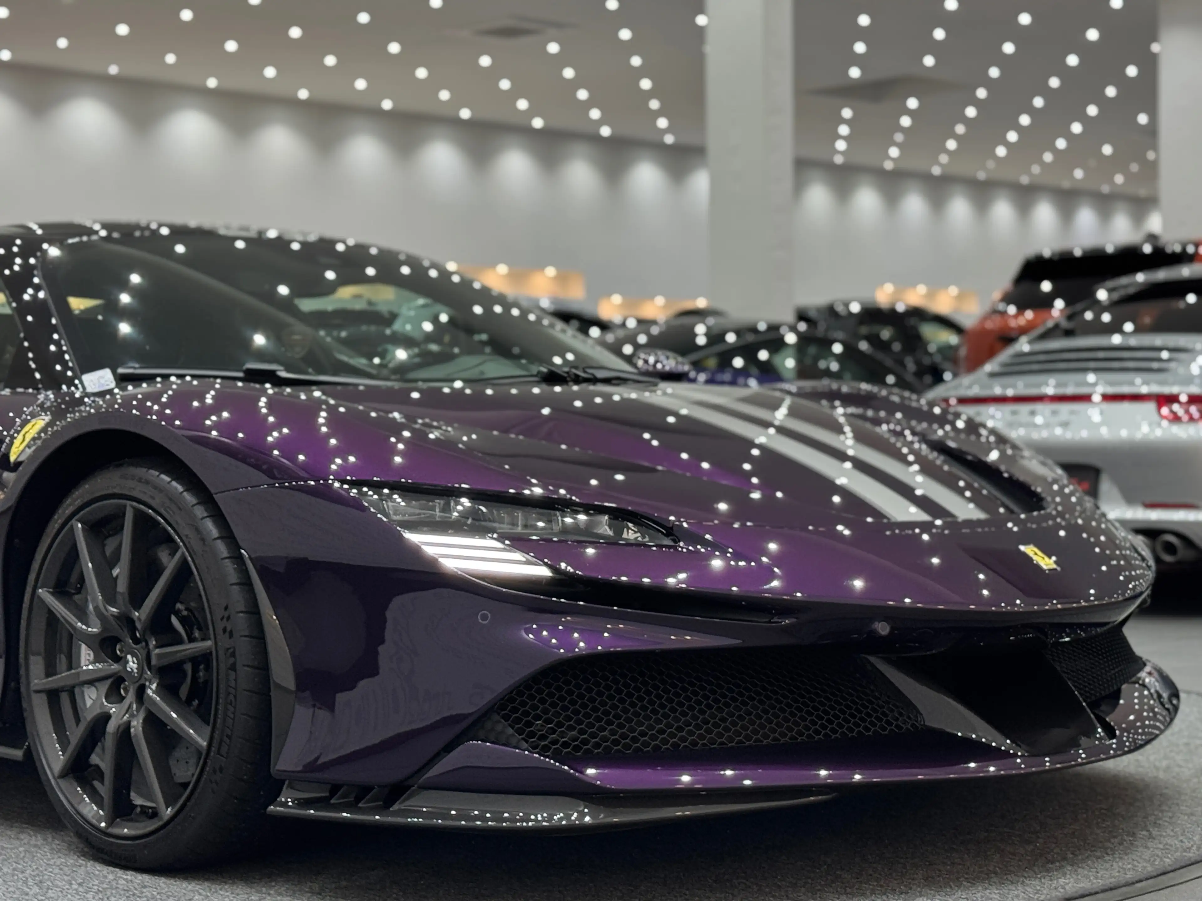 Ferrari SF90 Stradale Assetto Fiorano *Atelier*Viola-Hong-Kong*Carbon* — photo 8
