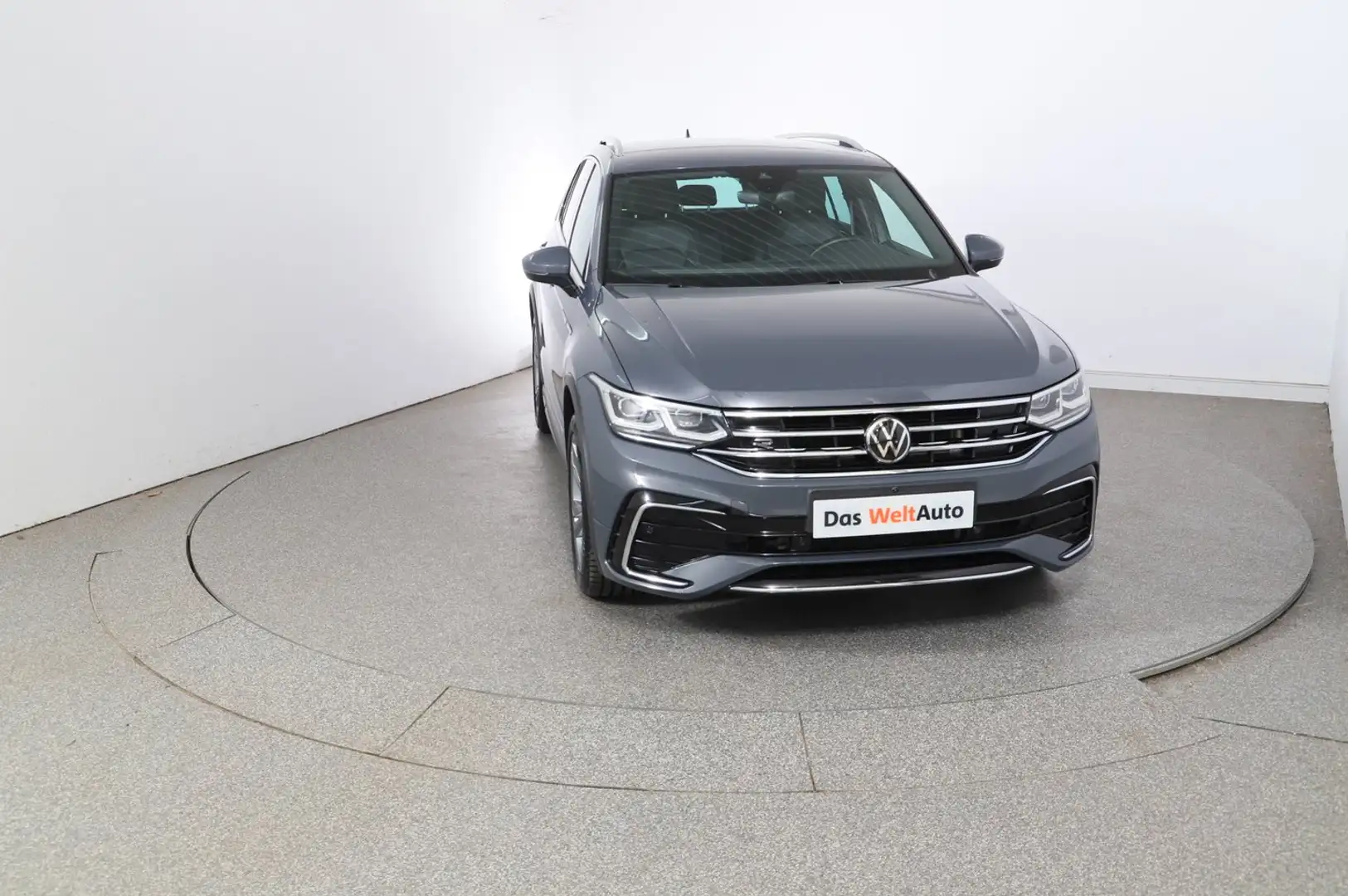 Volkswagen Tiguan R-Line TDI 4MOTION DSG Grau - 2
