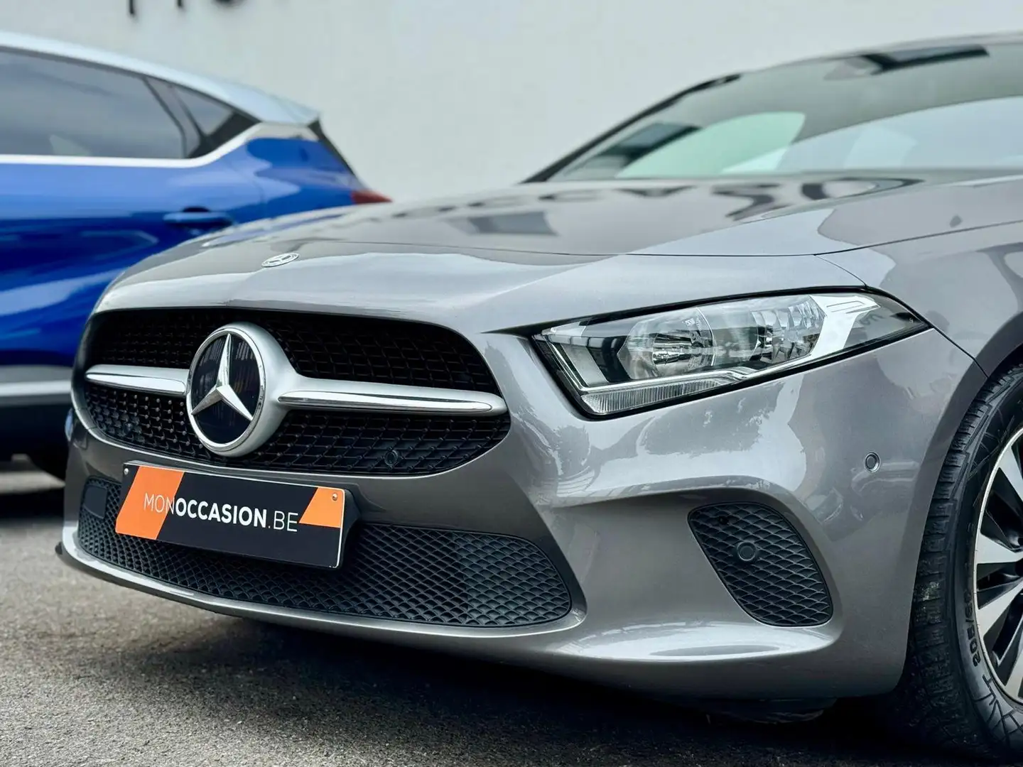 Mercedes-Benz A 180 d Berline *Auto*GPS*Camera*Semi-Cuir*CC*Clim* Gris - 2