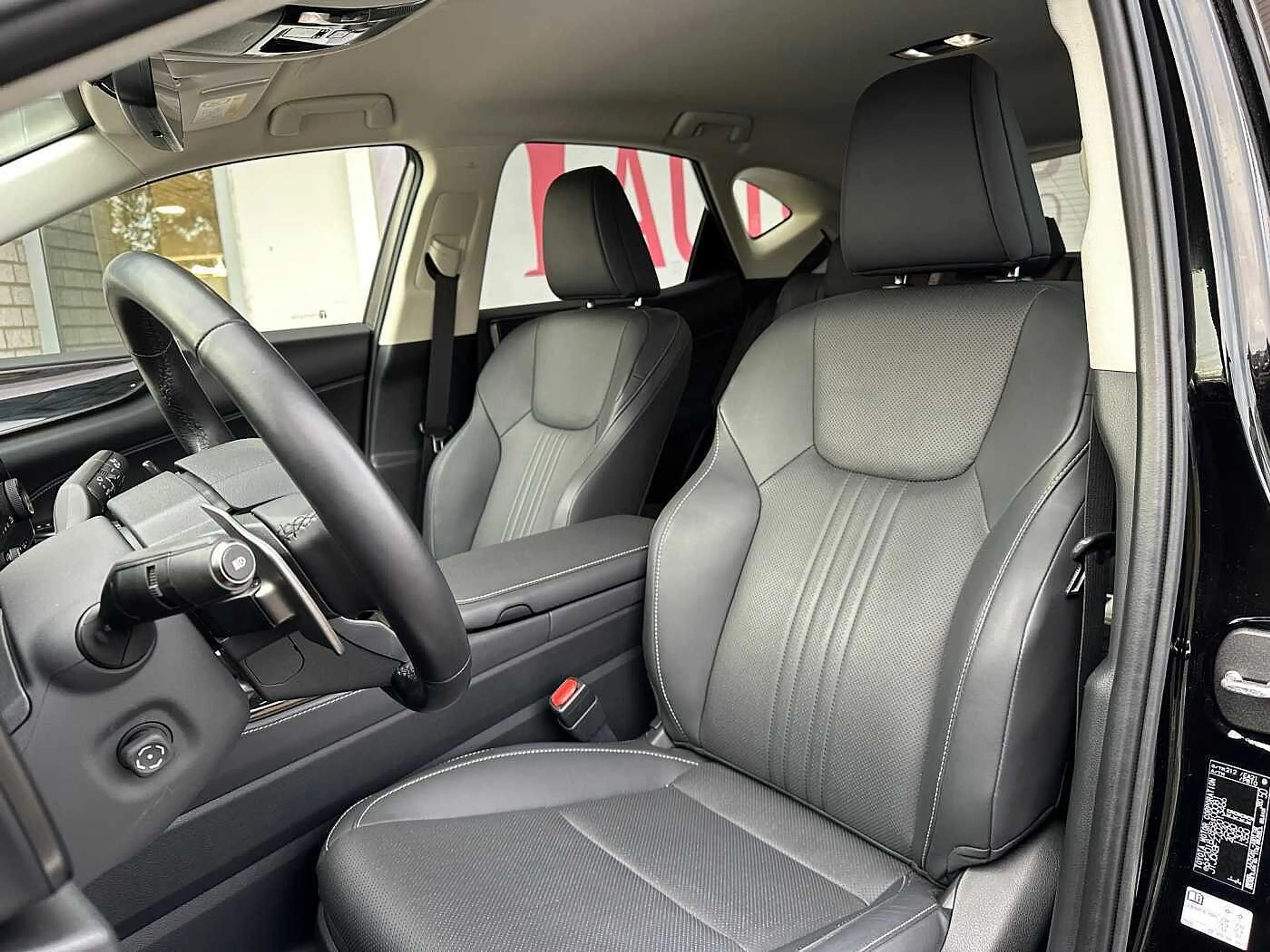 Lexus NX 350h Business - Navi, PDC, Leder, TW, SZ — photo 8