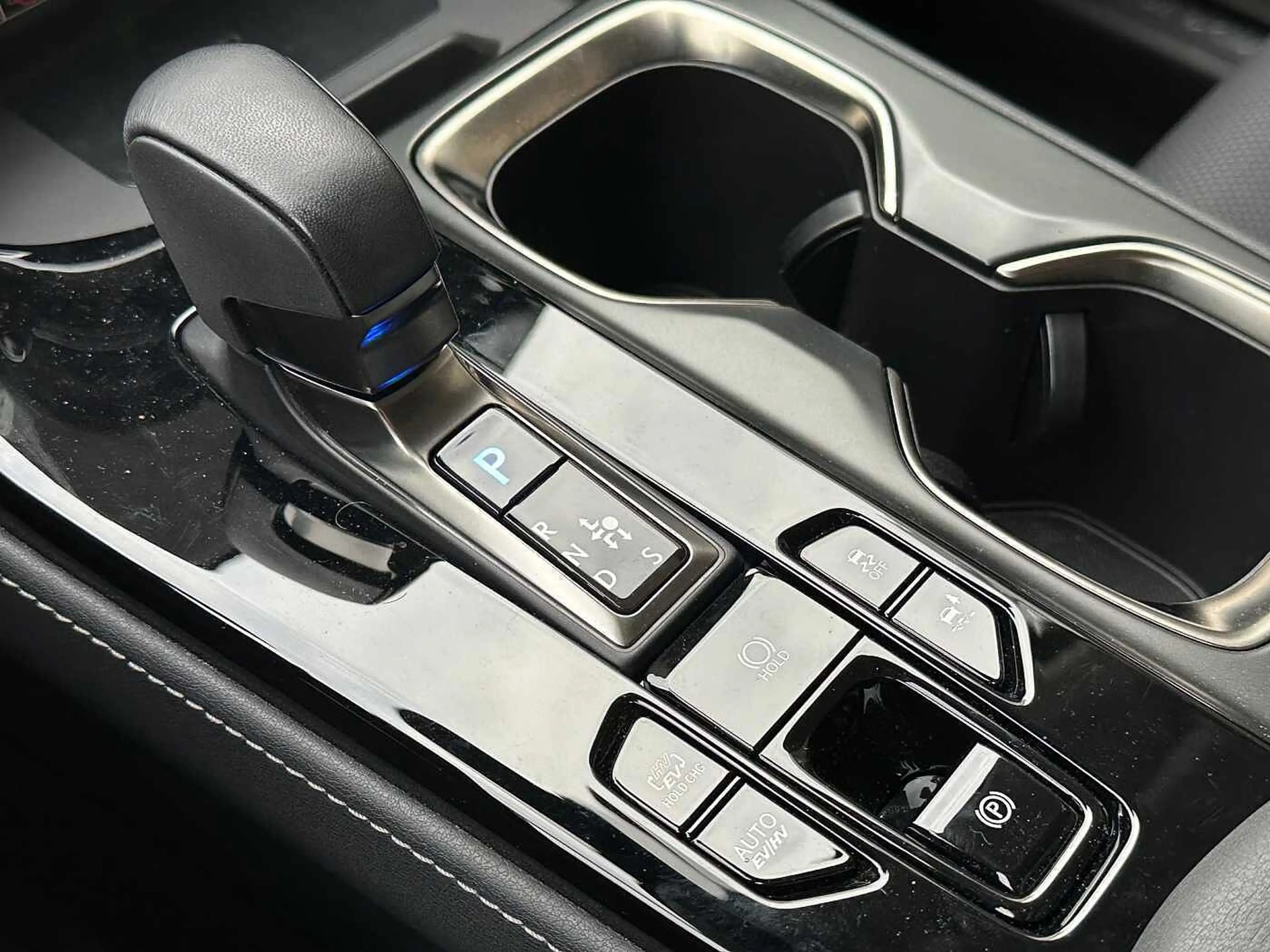 Lexus NX 350h Business - Navi, PDC, Leder, TW, SZ — photo 15