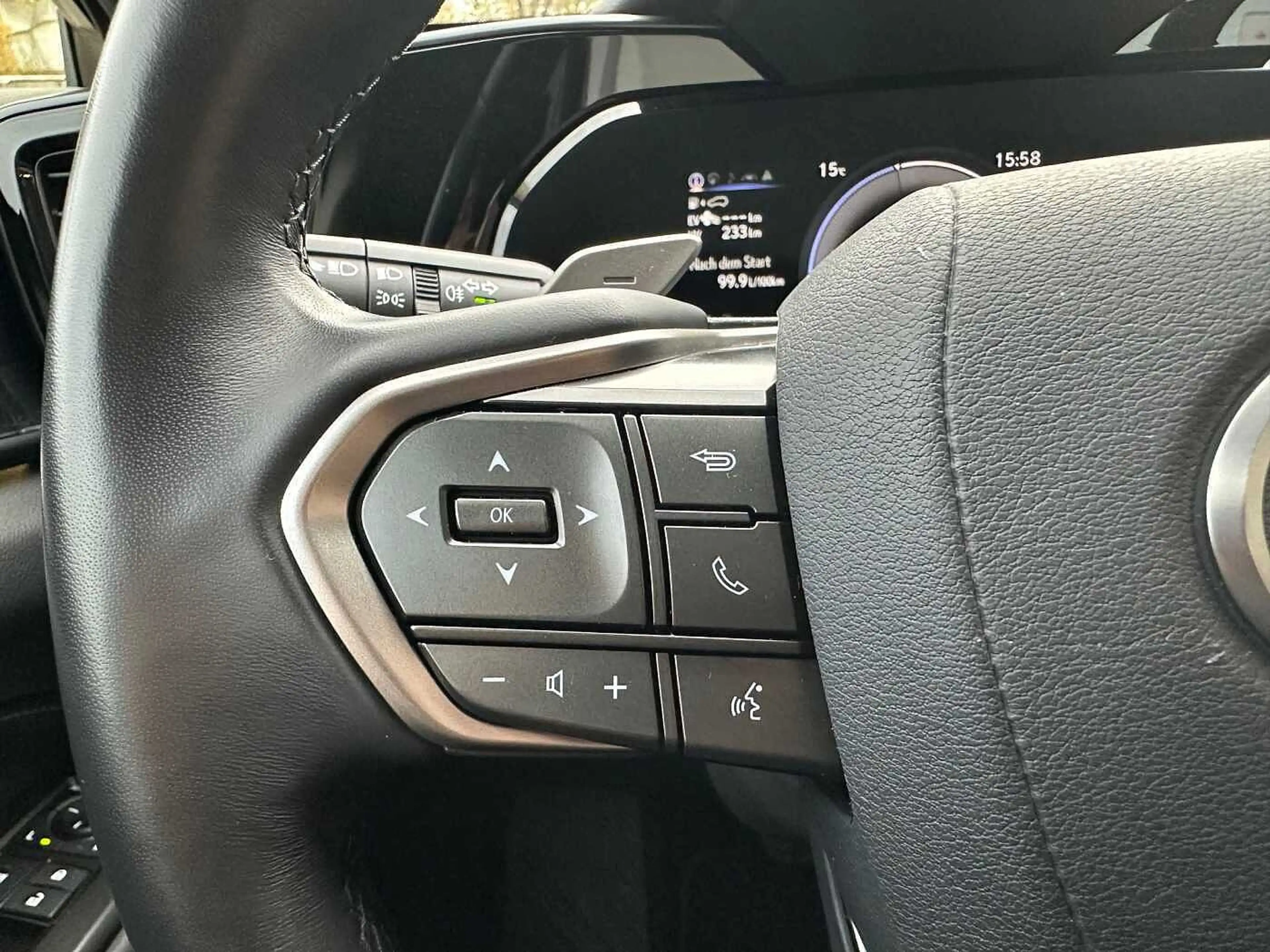 Lexus NX 350h Business - Navi, PDC, Leder, TW, SZ — photo 11
