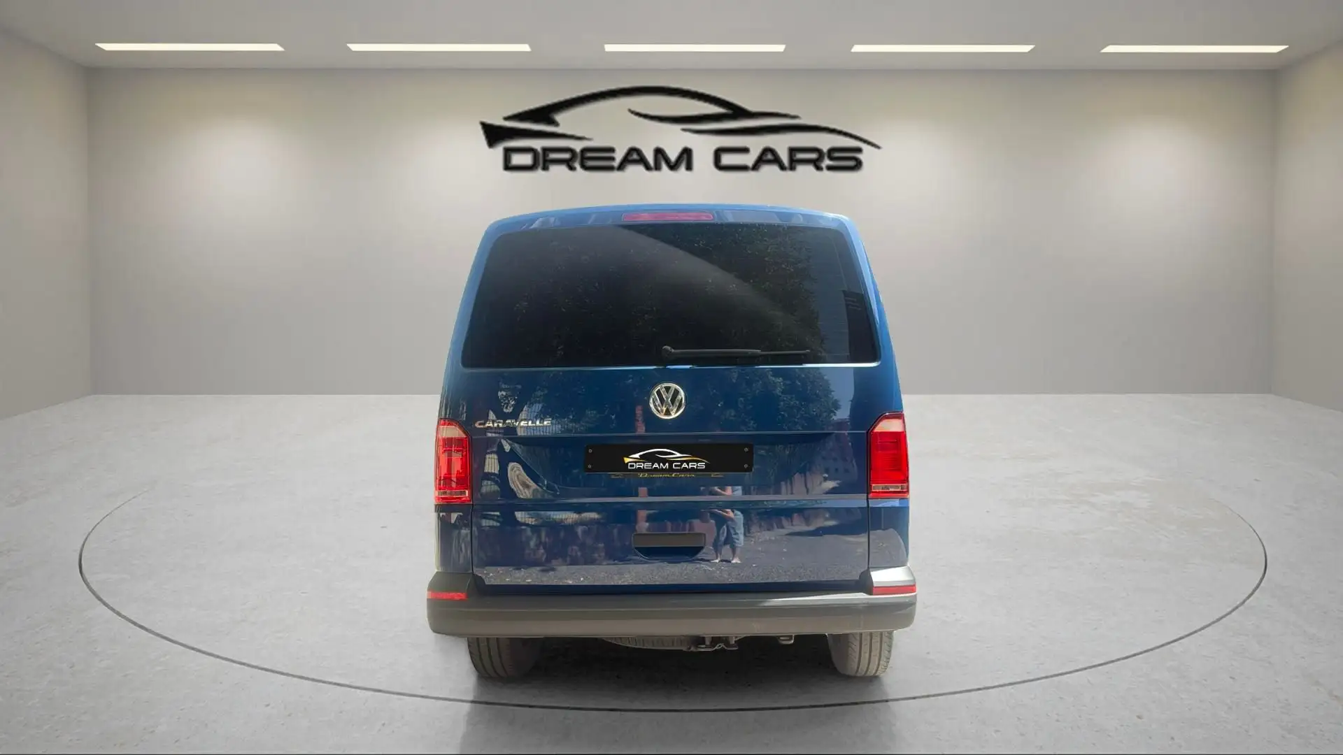 Volkswagen T5 Caravelle 2.0TDI BMT Comfortline Ed. DSG Blau - 2