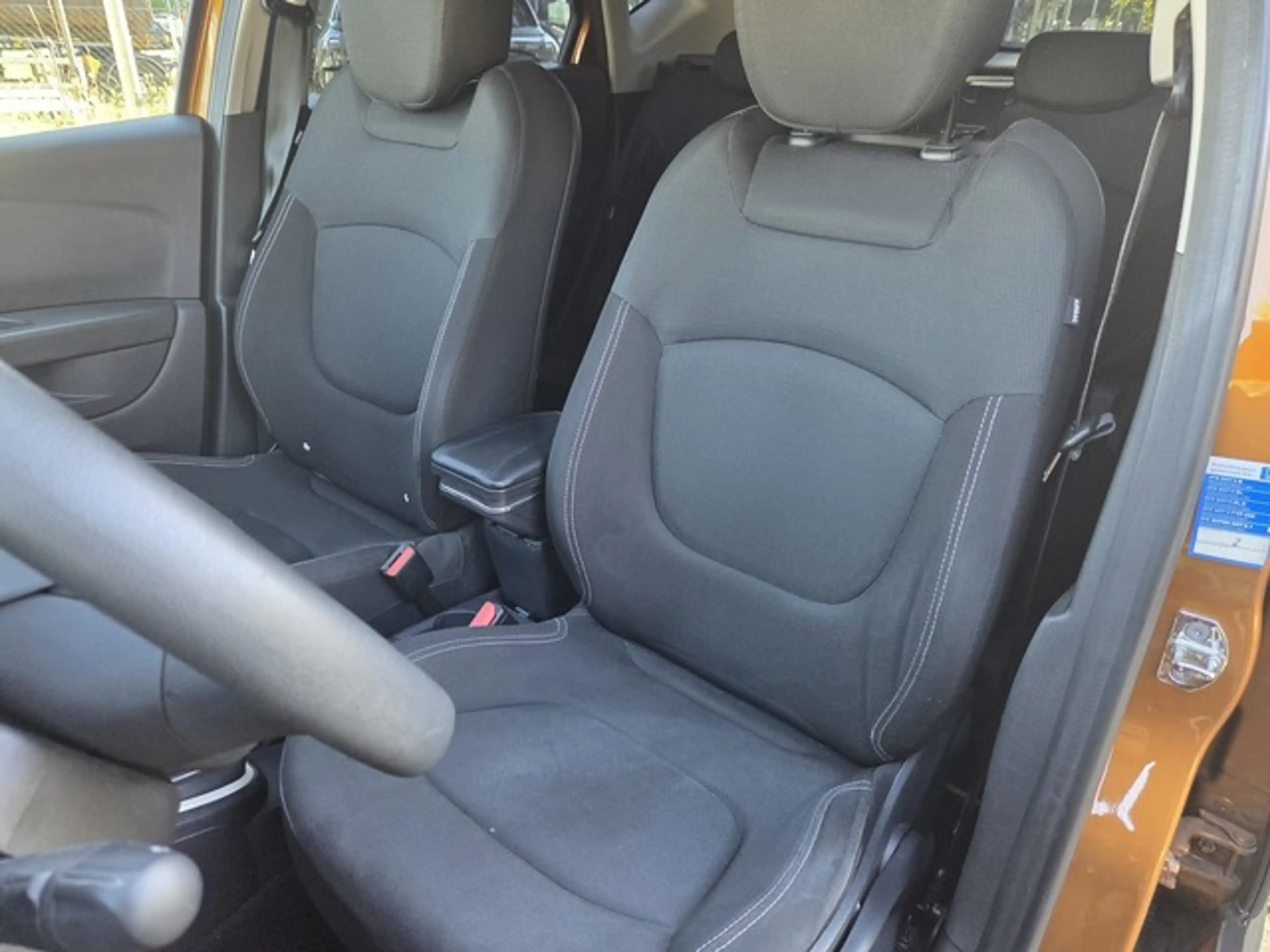 Renault Captur Life Klima Allwetter HU/AU + Service neu — photo 11