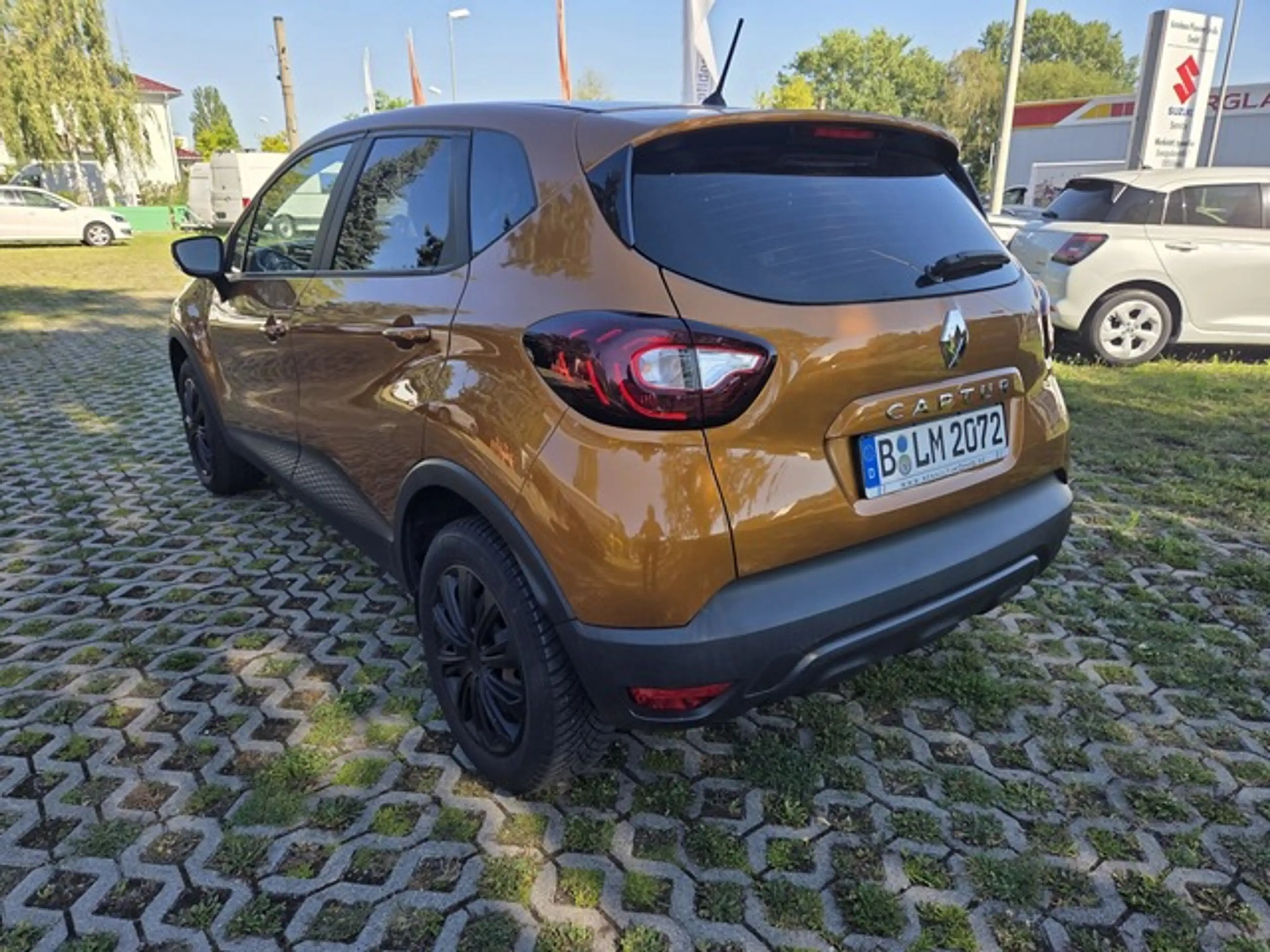 Renault Captur Life Klima Allwetter HU/AU + Service neu — photo 5