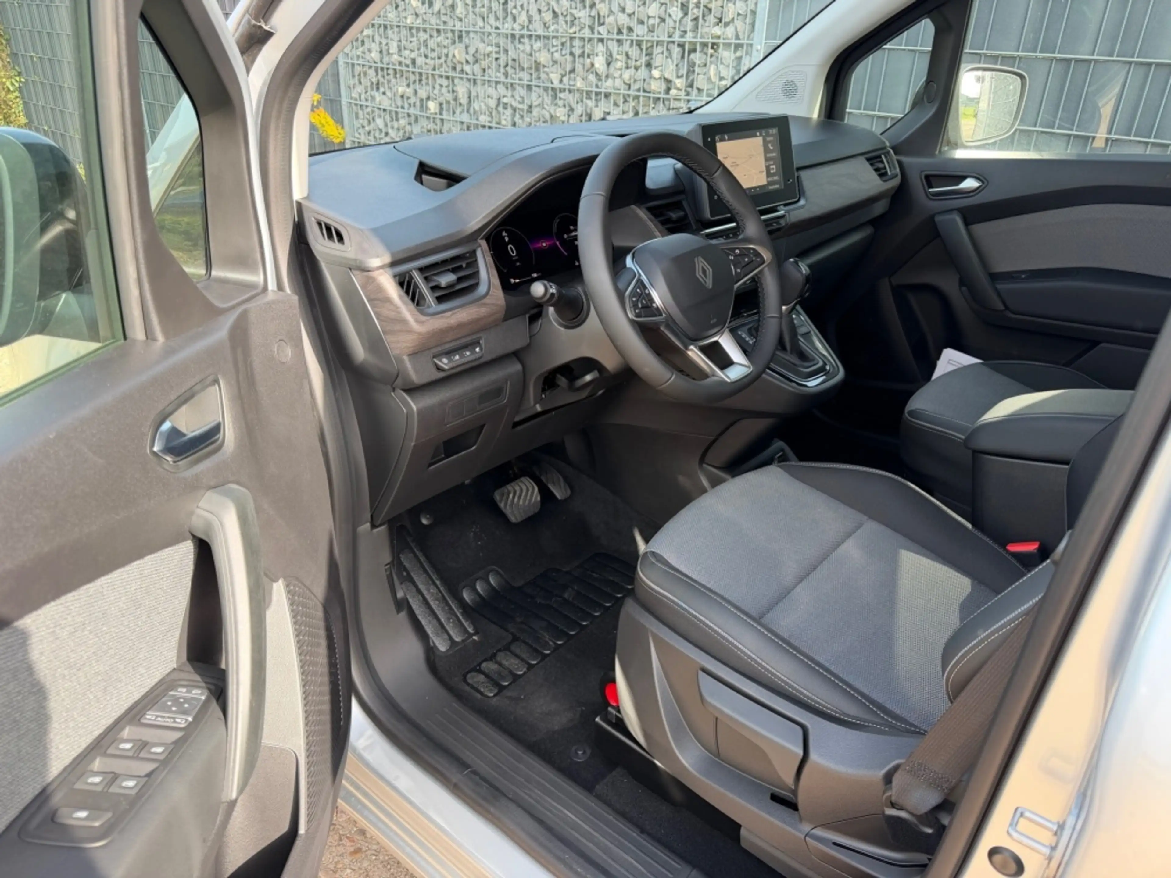 Renault Kangoo dCi 115 EDC Techno ACC SHZ Totwinkel — photo 6