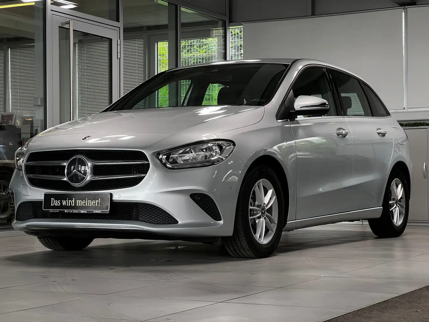 Mercedes-Benz B 180 d Style NAVI PDC+KLIMA+SHZ+MBUX+EURO6d-TEMP Silber - 1