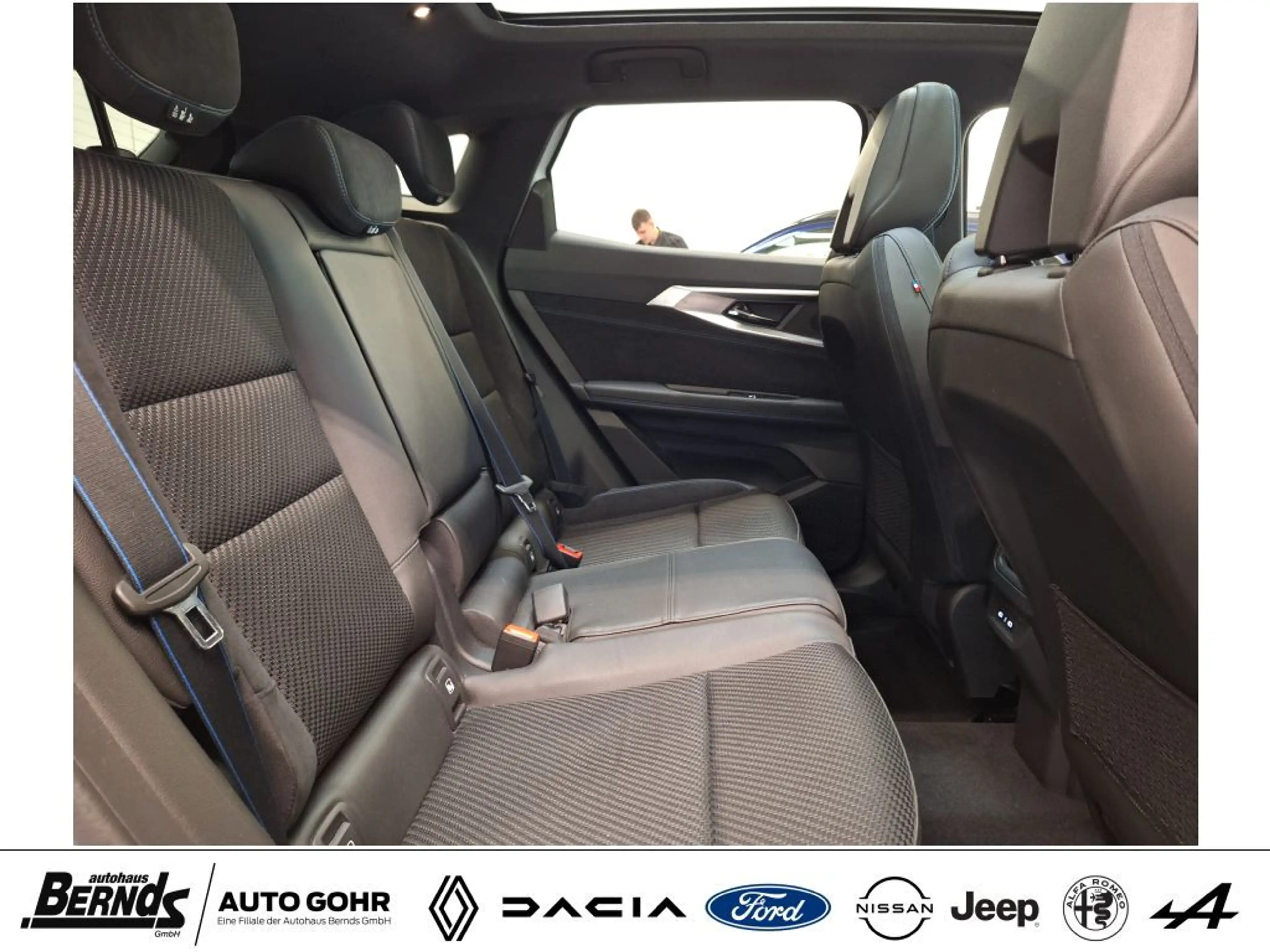 Renault Austral E-Tech 200 Iconic Esprit Alpine AHK PANO LEDMATRIX — photo 4