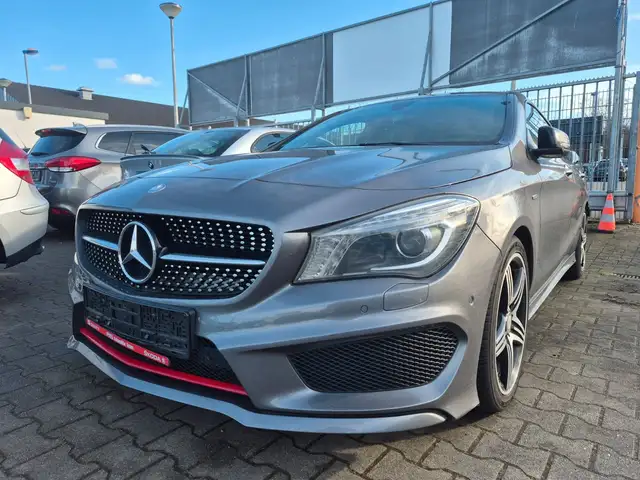 Mercedes-Benz CLA 250 4Matic Sport AMG-Paket