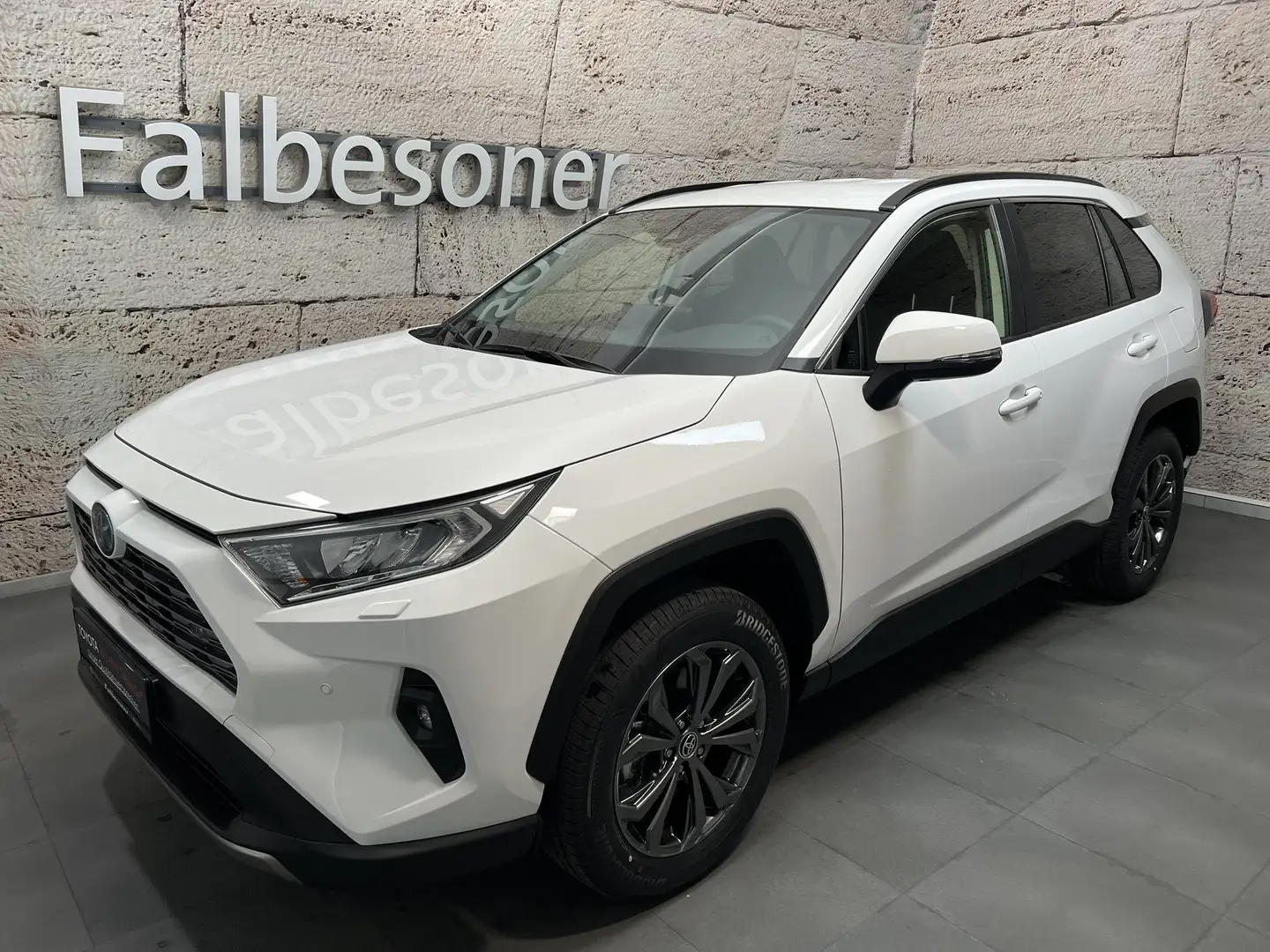 Toyota RAV 4 RAV4 2,5 Hybrid 4x4 Active Drive Weiß - 1