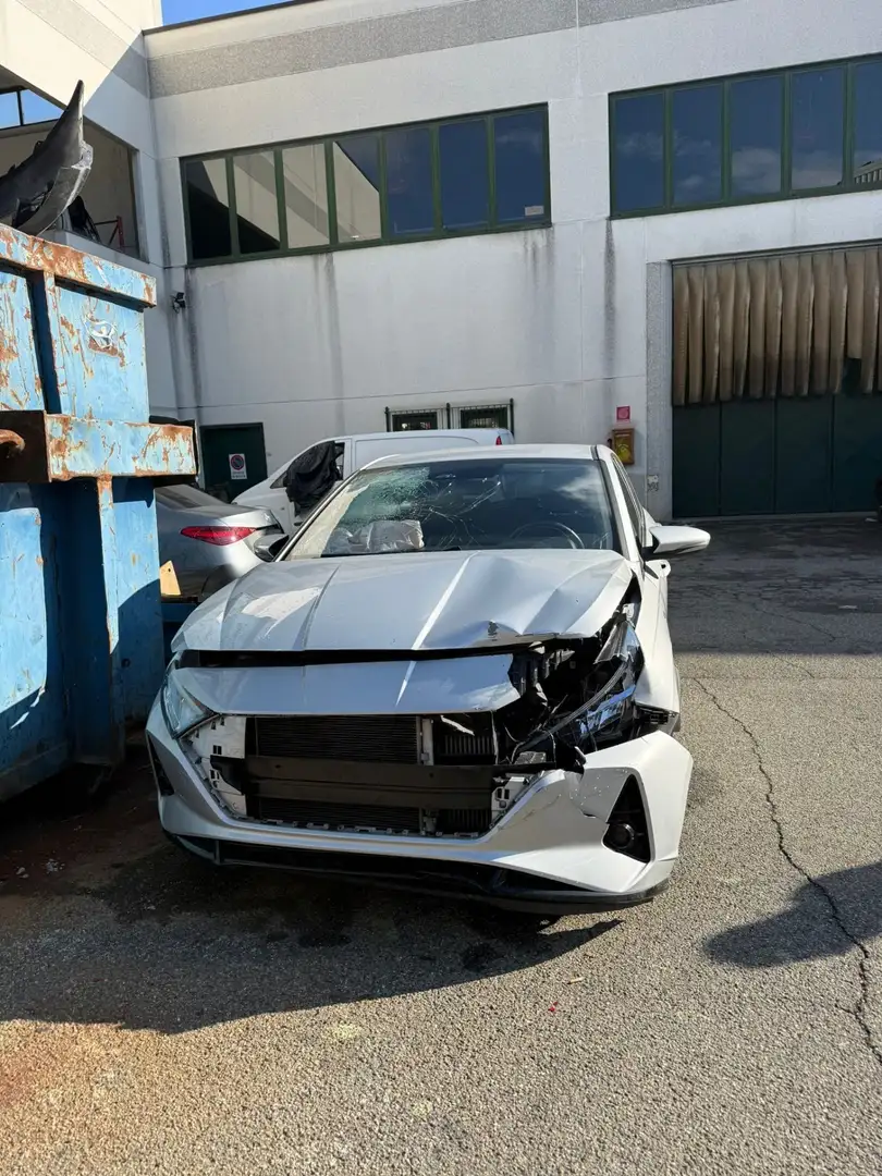 Hyundai i20 1.0 t-gdi 48V Bose imt - 1