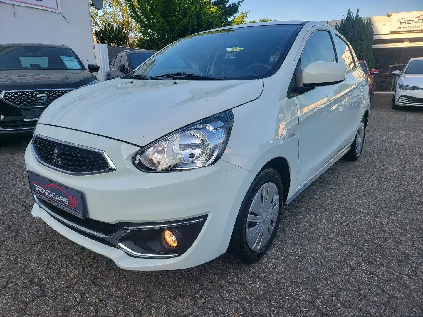 Mitsubishi Space Star Basis Blanco - 1