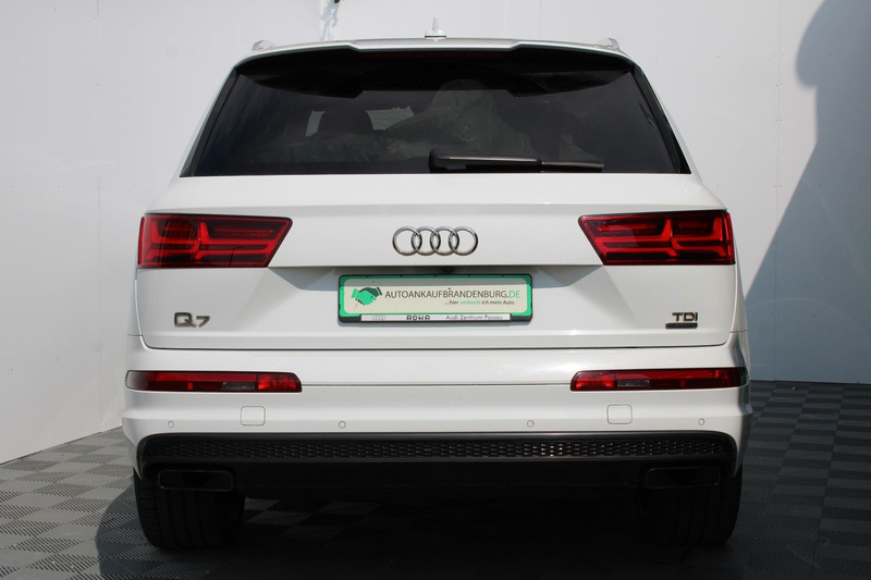 Audi Q7 3.0 TDI quattro S LINE — photo 11