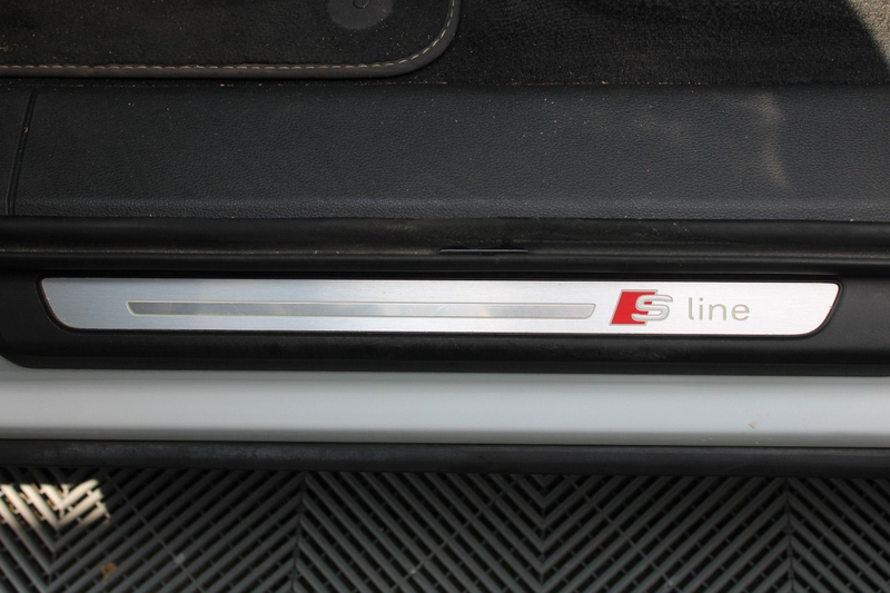 Audi Q7 3.0 TDI quattro S LINE — photo 15