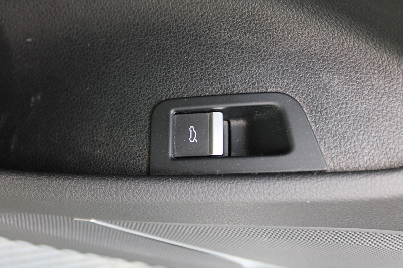 Audi Q7 3.0 TDI quattro S LINE — photo 14