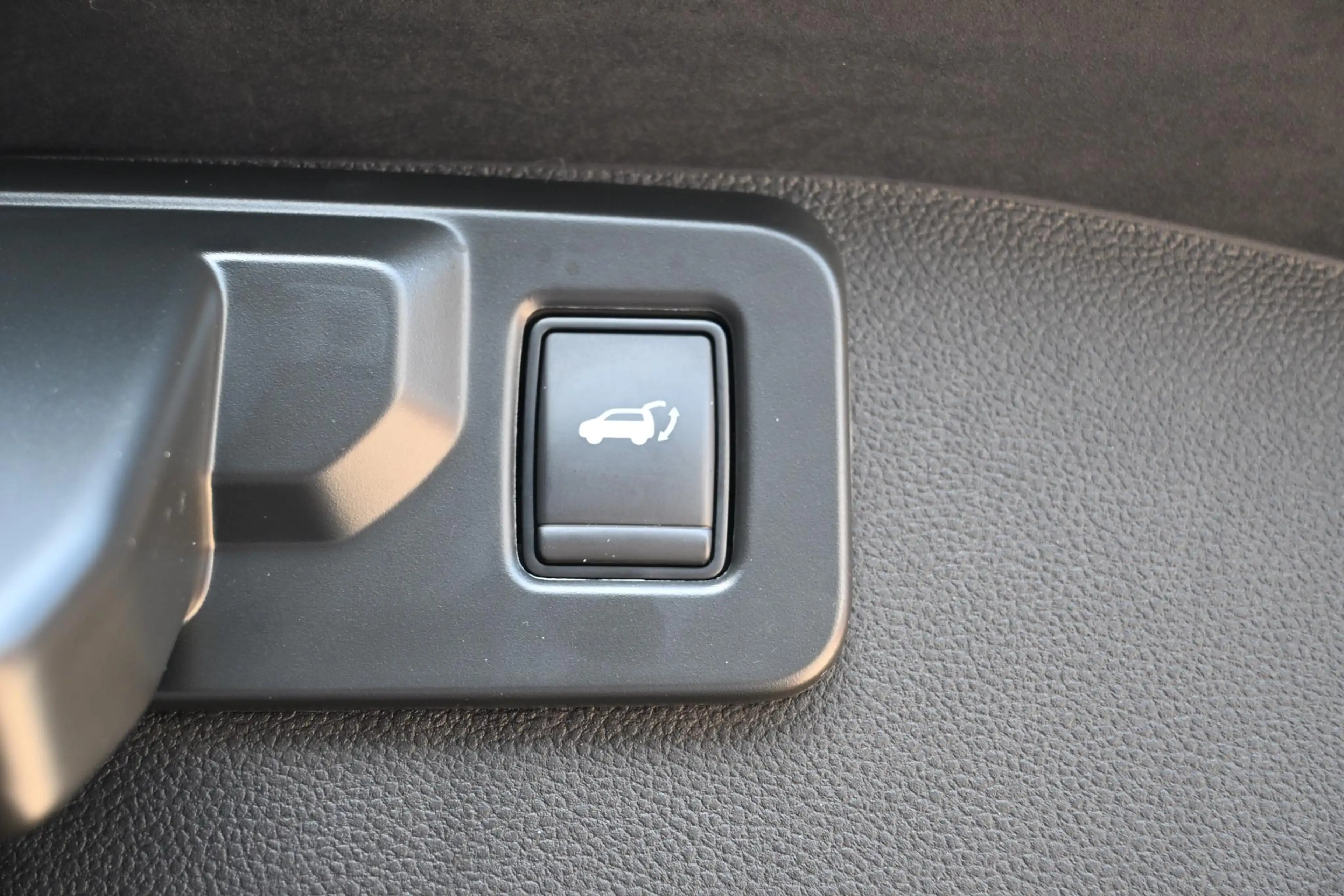 Renault Austral E-Tech full hybrid 200 esprit Alpine | STUUR/STOEL — photo 16