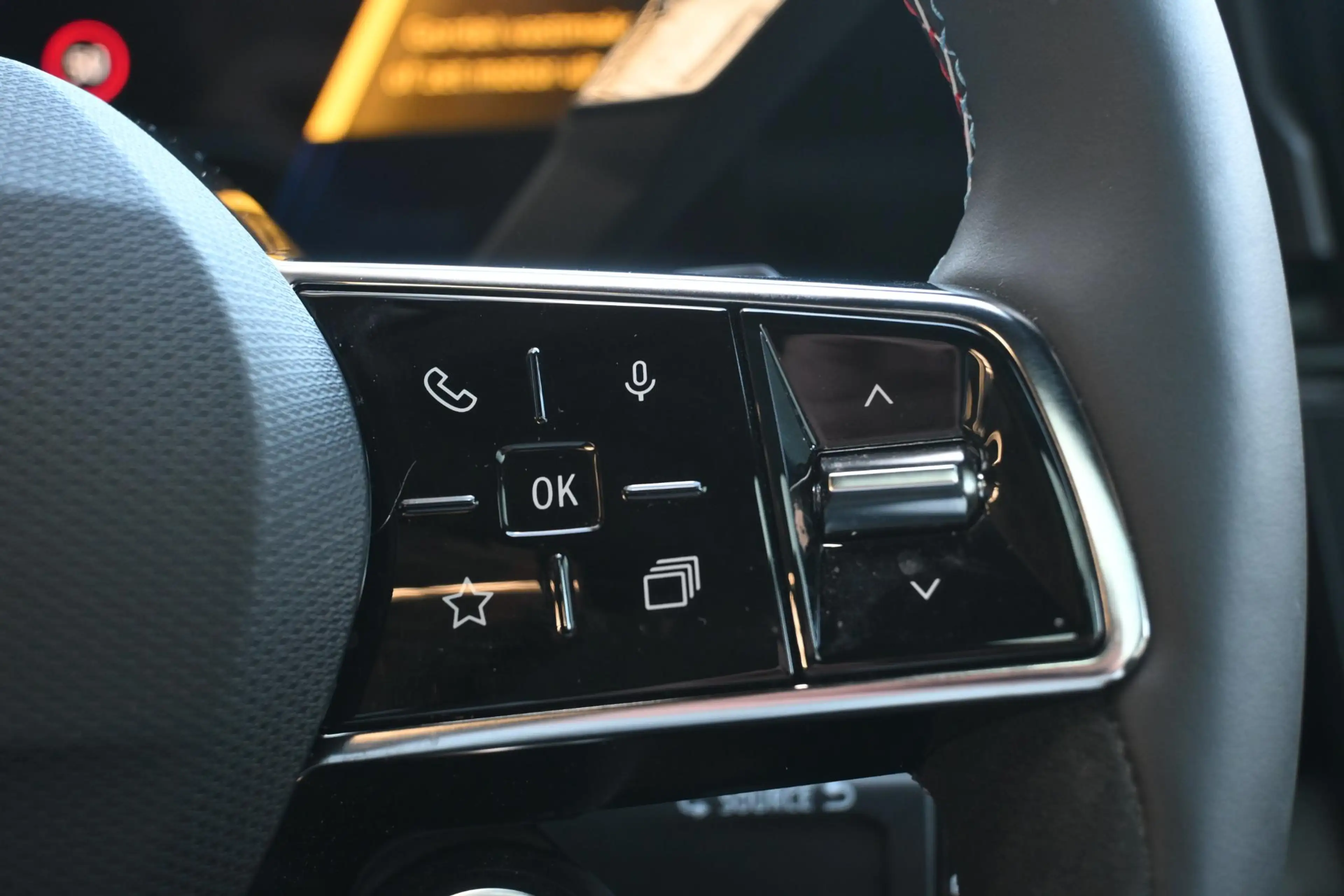 Renault Austral E-Tech full hybrid 200 esprit Alpine | STUUR/STOEL — photo 21