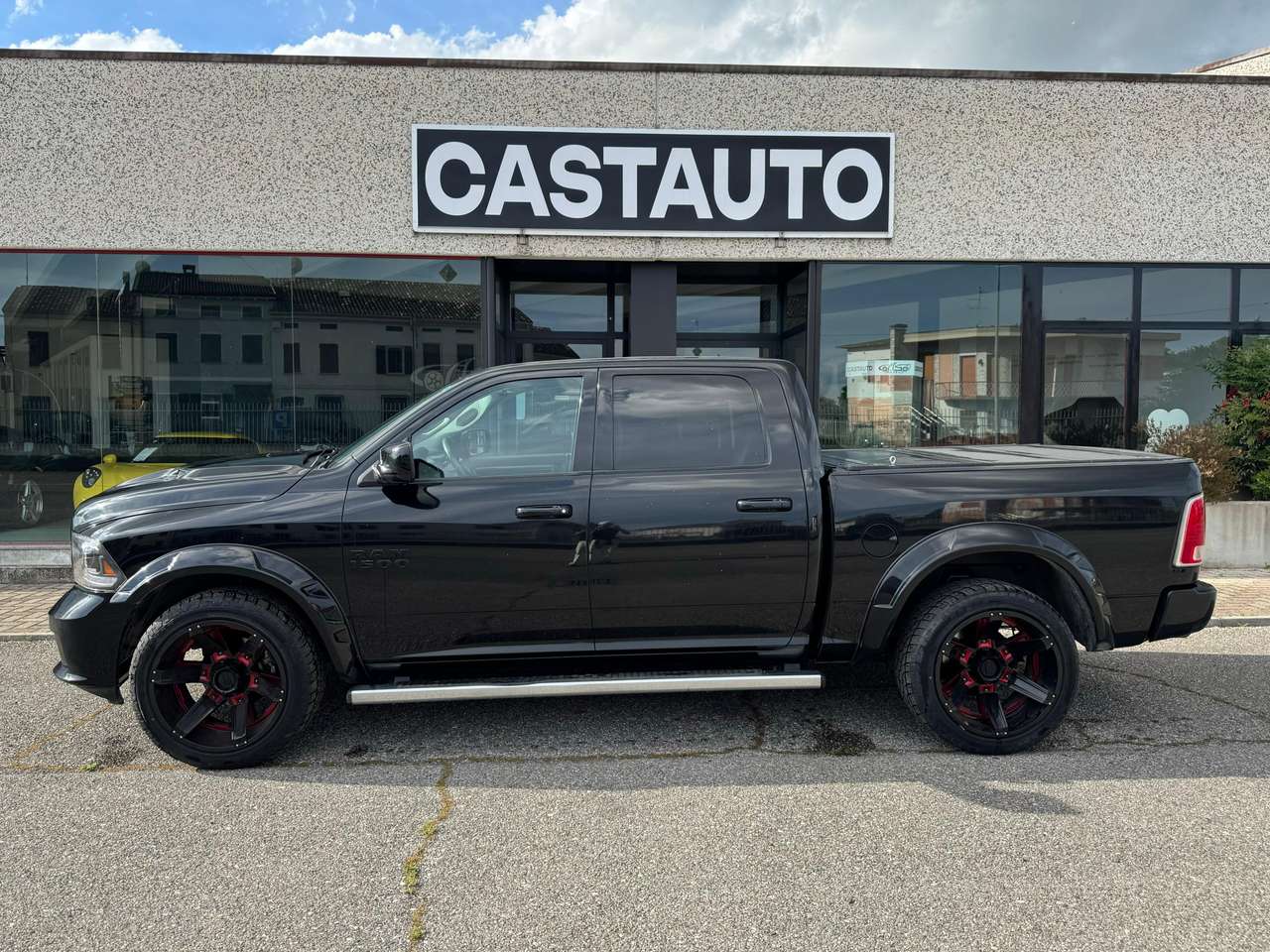 Dodge RAM Ram 1500 5.7 V8 Crew Cab SB LaRamie 395cv at8 BIG FOOT