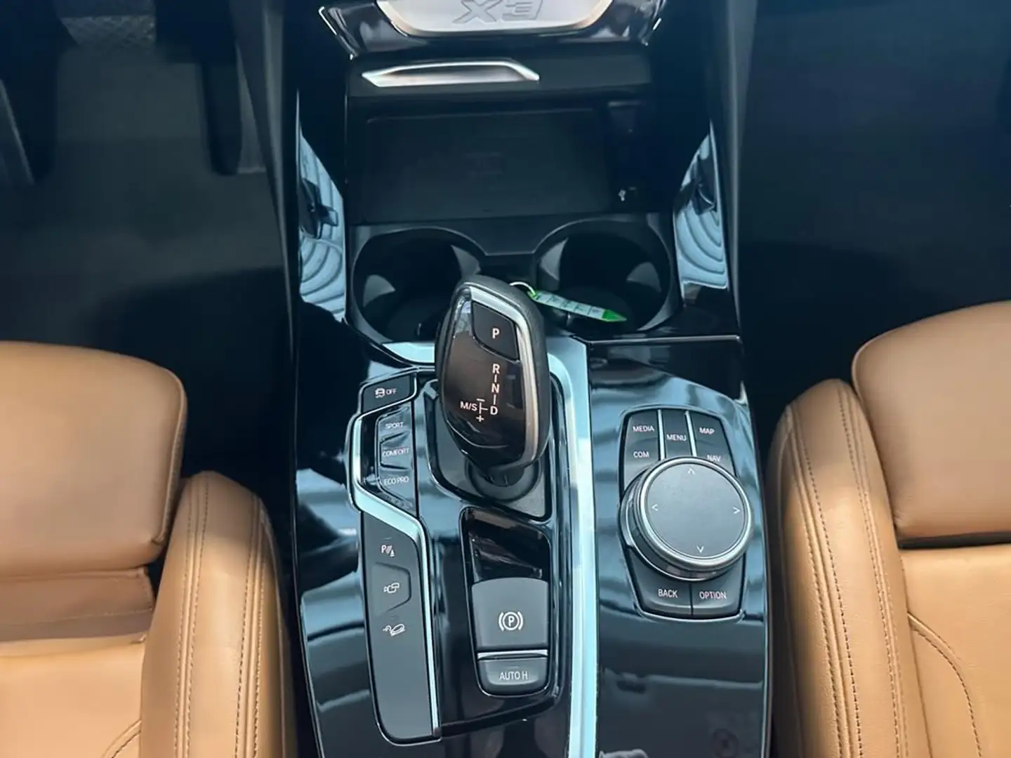 BMW X3 xLine Braun - 1