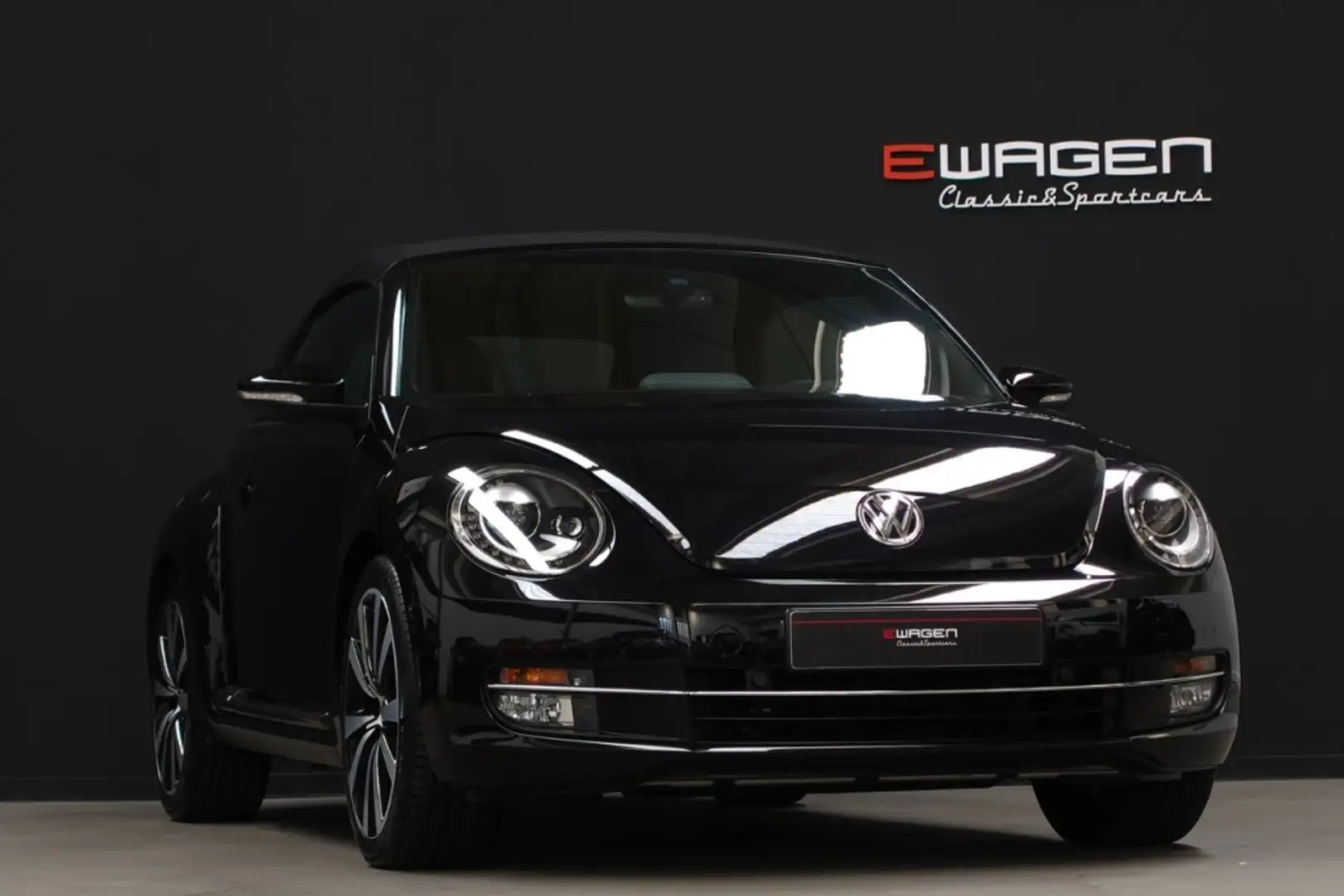 Volkswagen Beetle Cabrio 2.0 TSI Sport DSG 210 Noir - 1