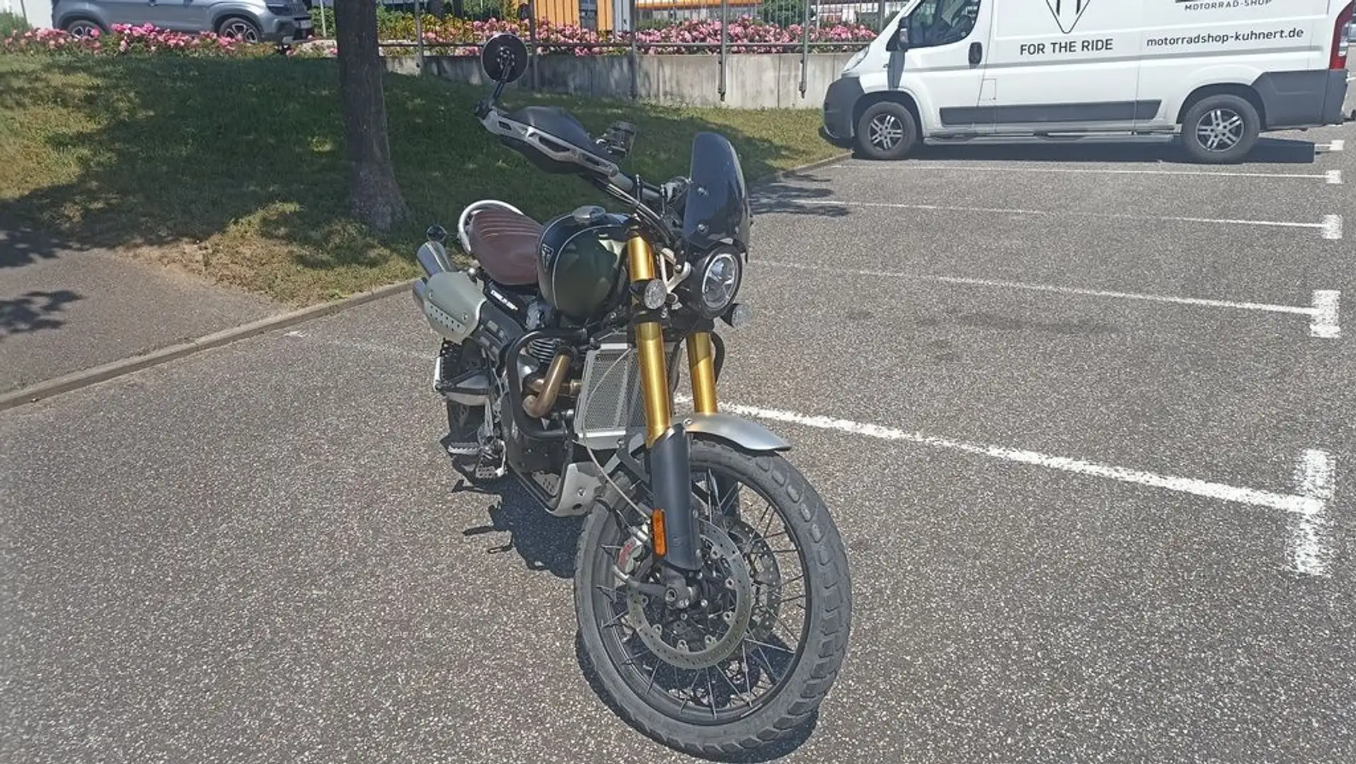 Triumph Scrambler 1200 XE - TOP ANGEBOT Grün - 1