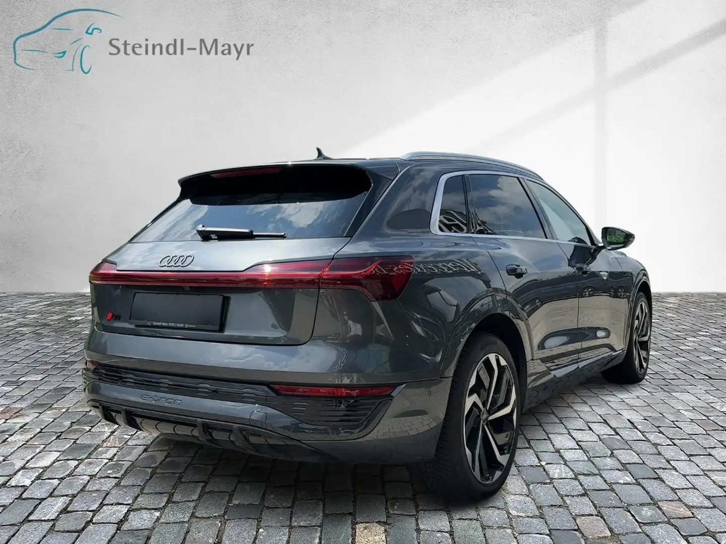 Audi Q8 e-tron quattro s-line Klima Gris - 2