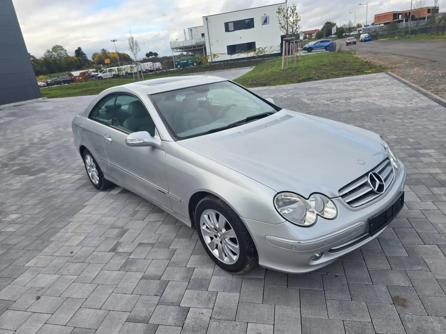 Mercedes-Benz CLK 240 CLK 240 (209.361) Grijs - 1