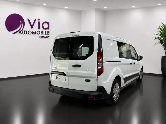 Ford Transit Connect view 5