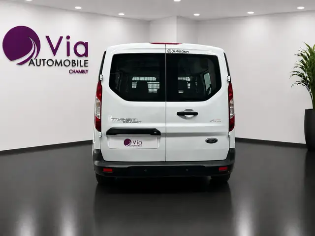 Ford Transit Connect view 6