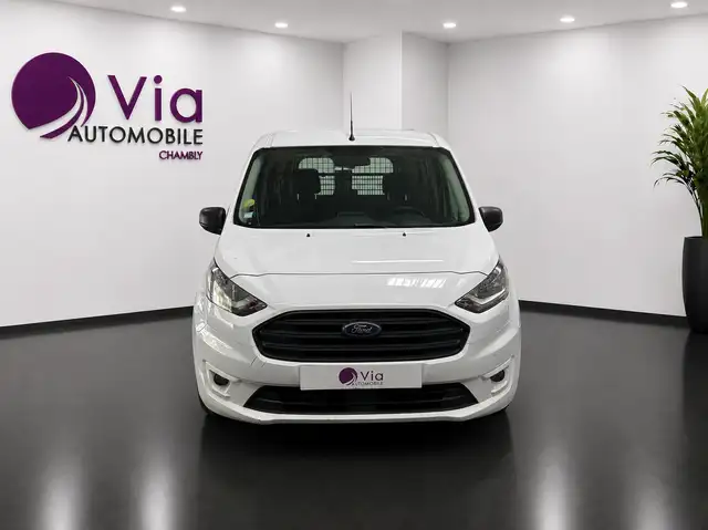 Ford Transit Connect view 2