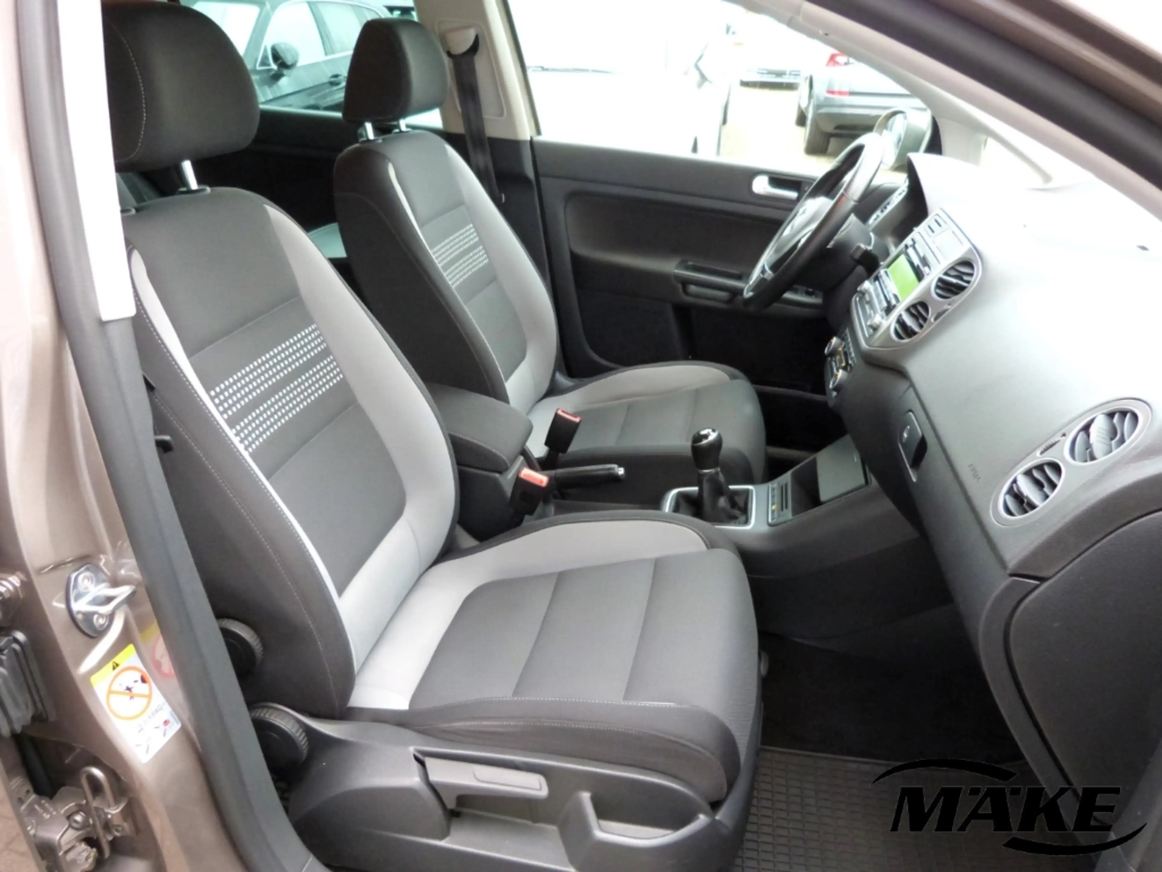 Volkswagen Golf Plus 1.6 TDI,Life,AHK,PDC+,SHZ,2-Zonen Climatronic, — photo 15