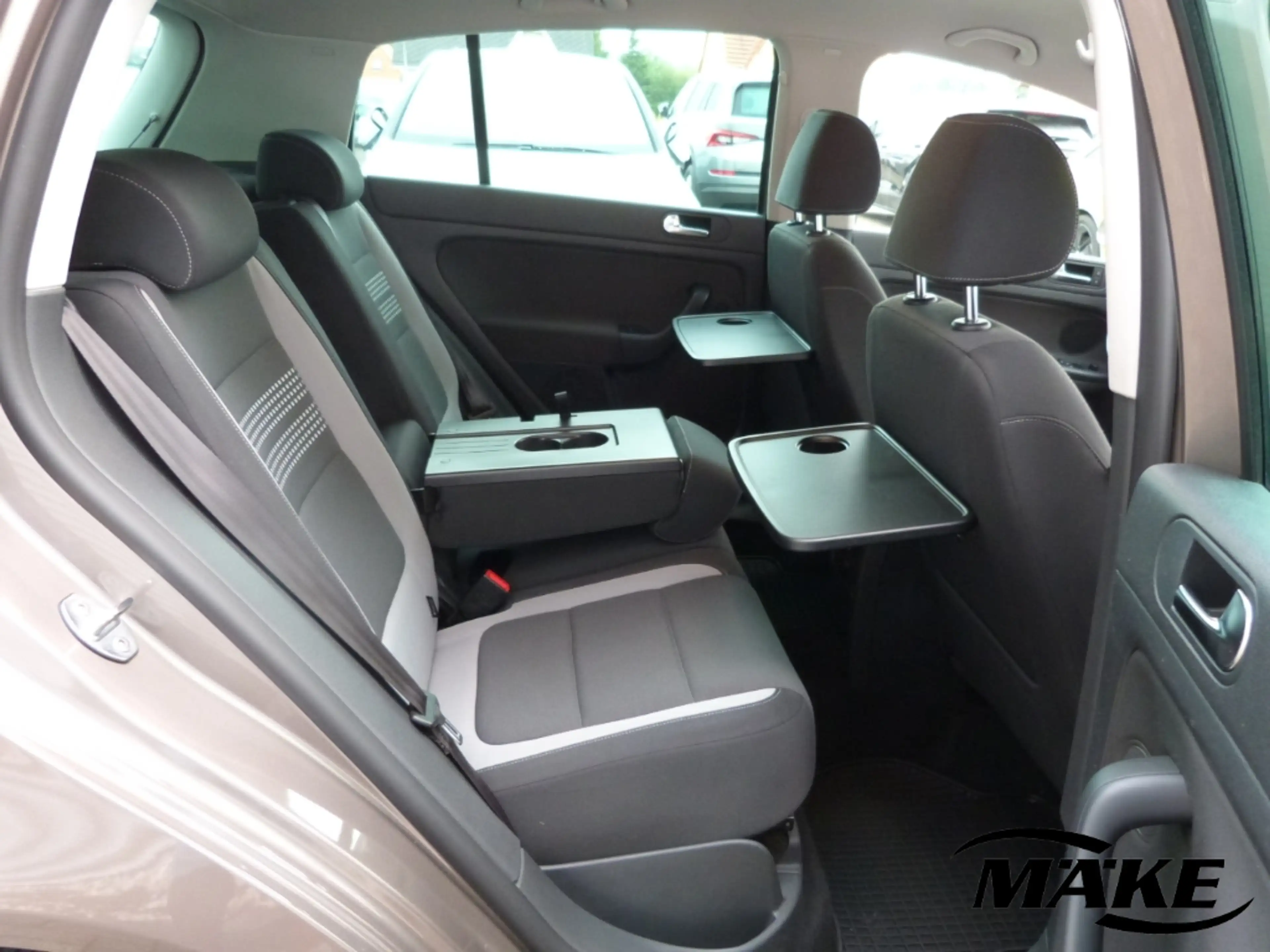 Volkswagen Golf Plus 1.6 TDI,Life,AHK,PDC+,SHZ,2-Zonen Climatronic, — photo 13