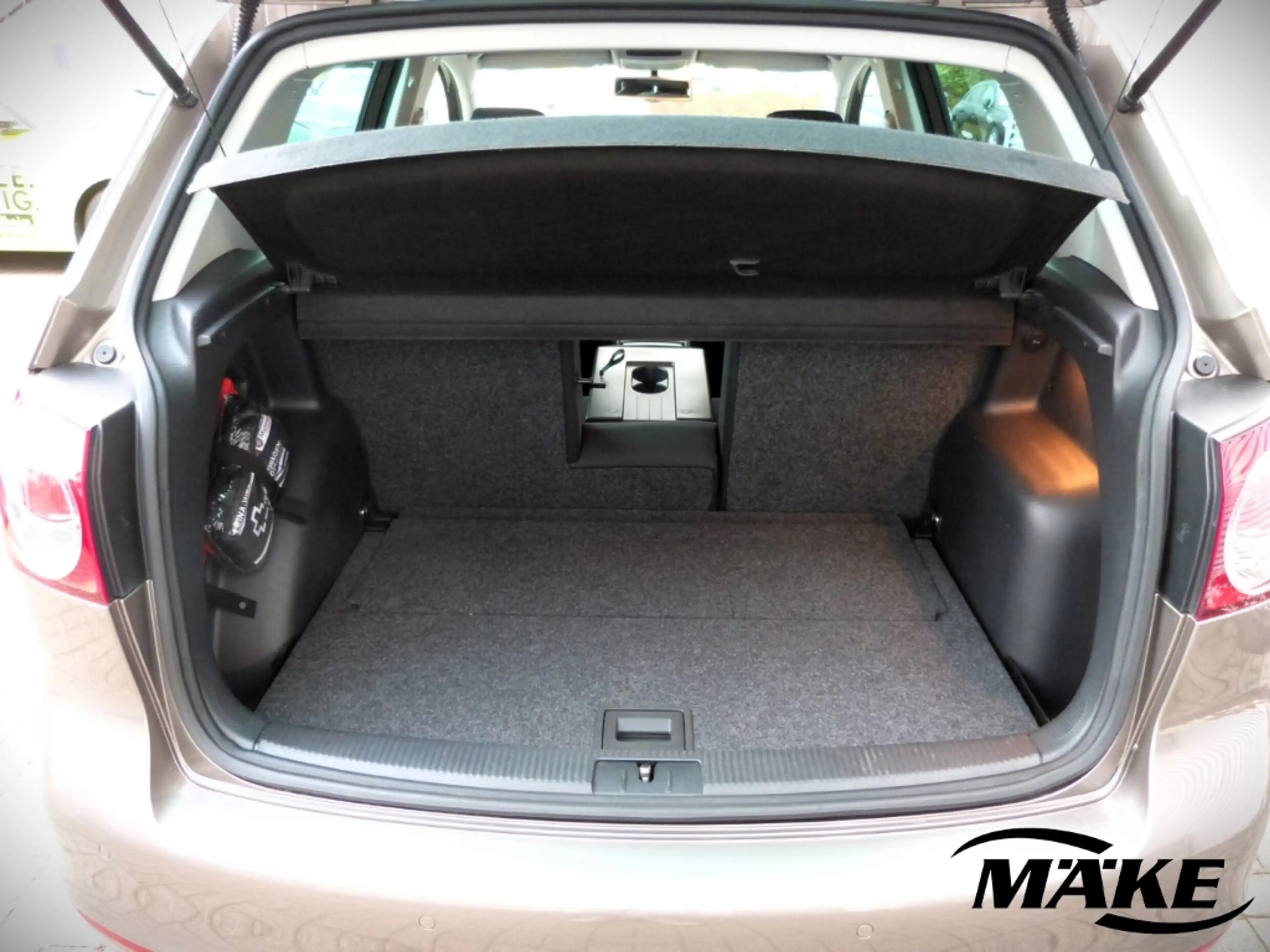 Volkswagen Golf Plus 1.6 TDI,Life,AHK,PDC+,SHZ,2-Zonen Climatronic, — photo 12