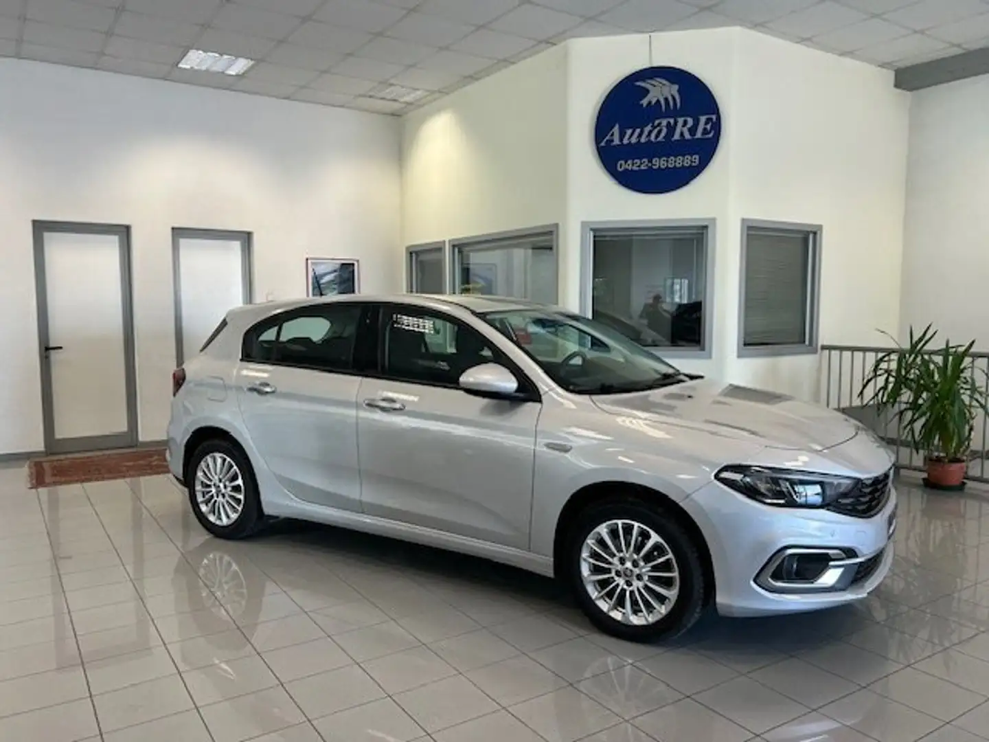 Fiat Tipo Tipo 5p 1.0 Life 100cv ''PROMOZIONE'' Argento - 1