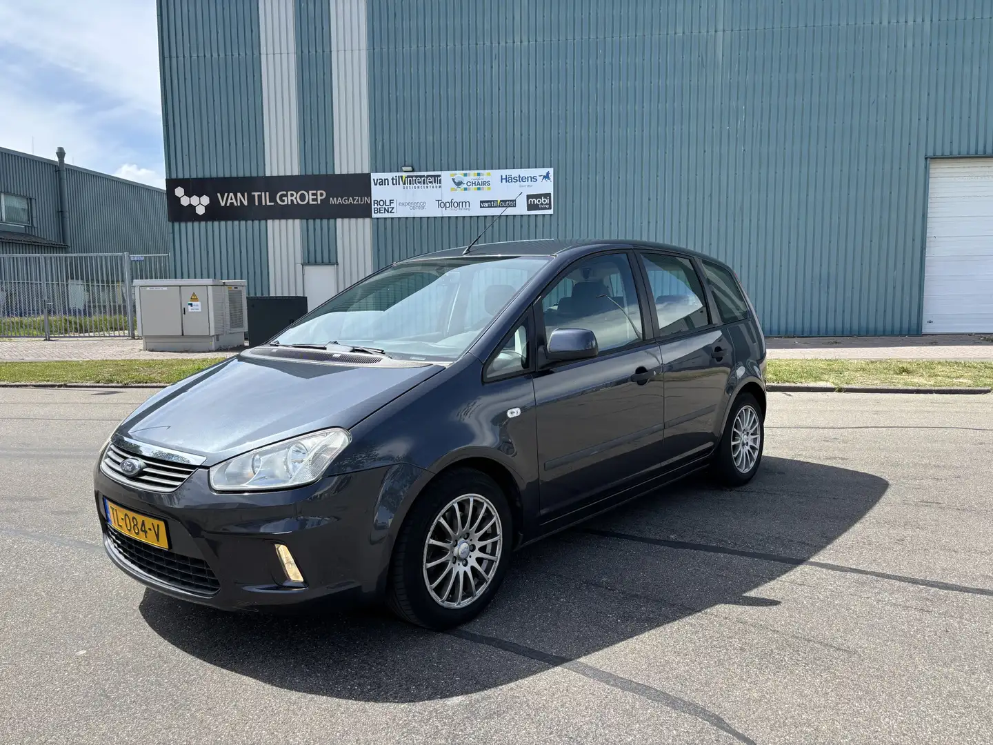 Ford C-Max 1.6-16V Trend 101 PK. Betrouwbare en fijn rijdende Grijs - 1