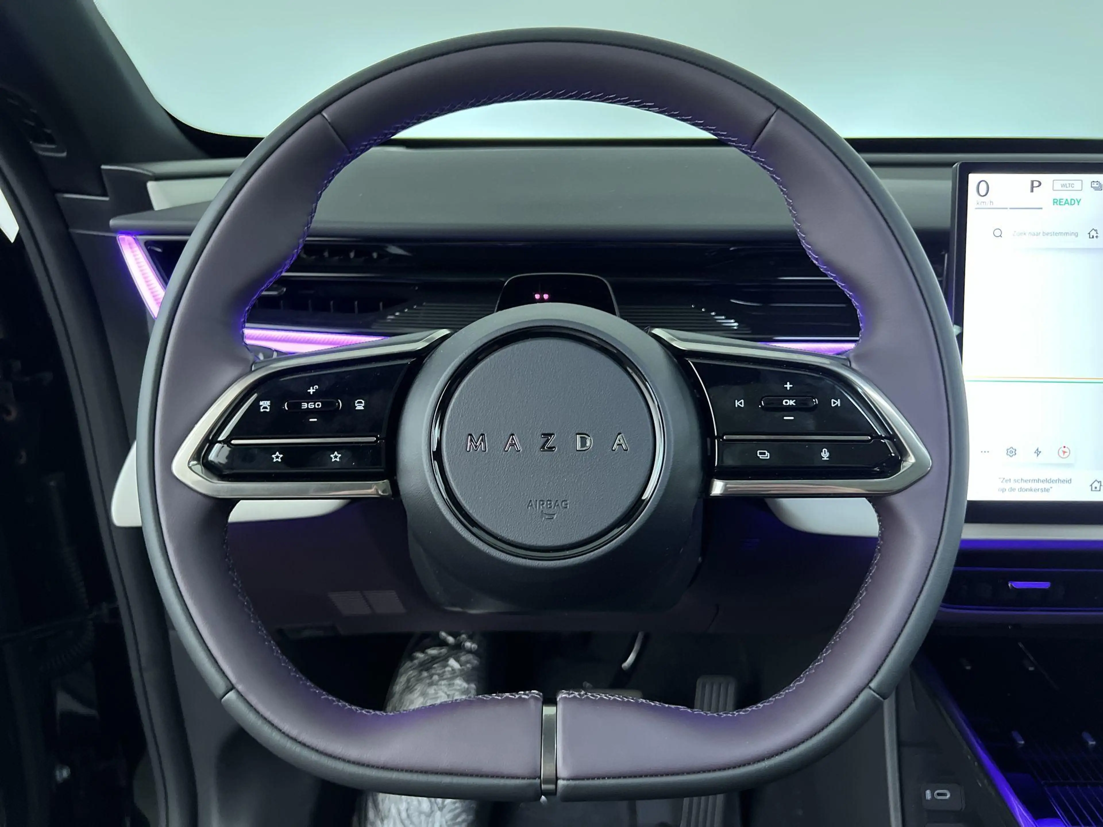 Mazda CX-6e Takumi Plus 78 kWh | Demo| 360 Camera | 21' LM vel — photo 15
