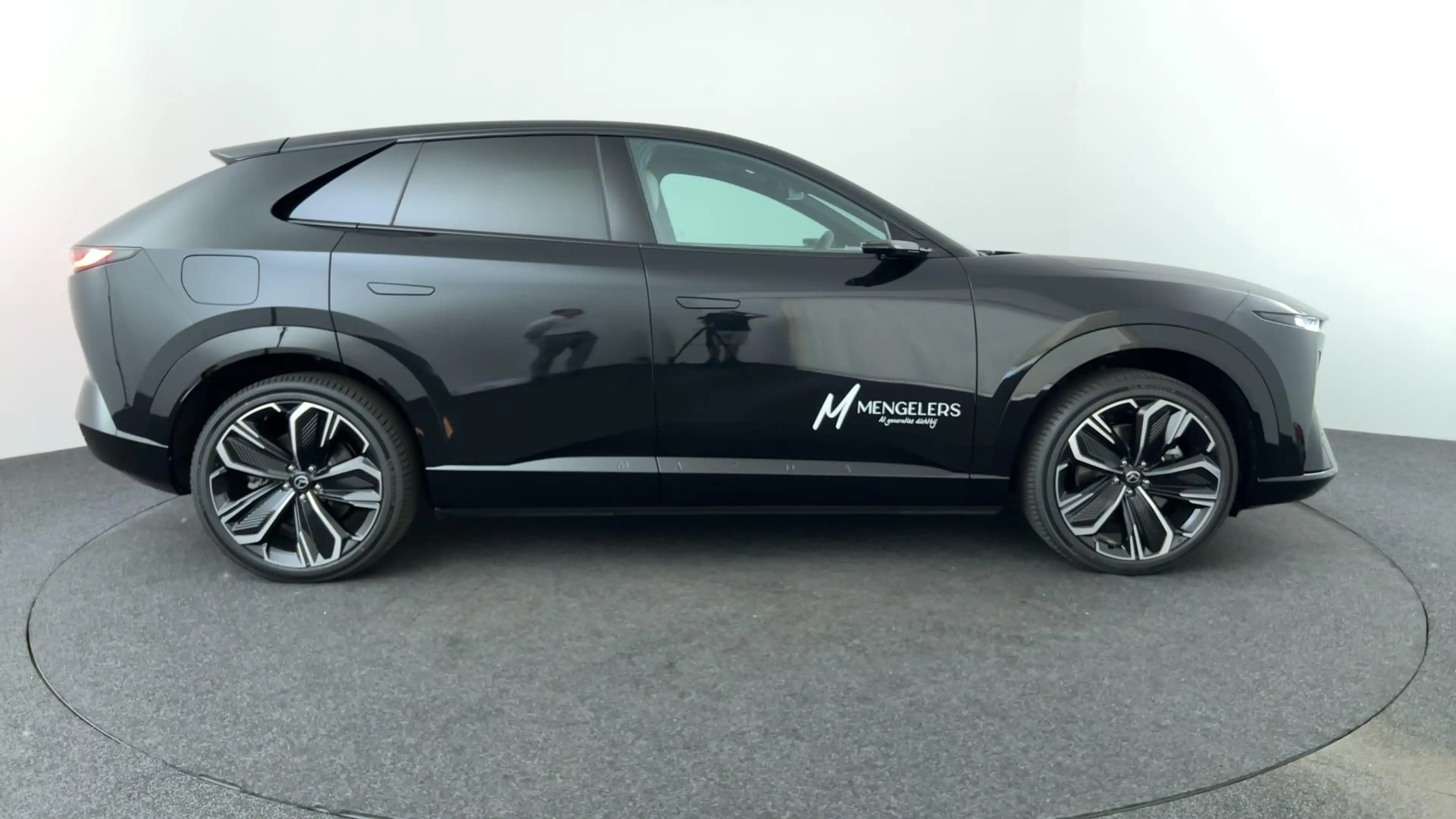 Mazda CX-6e Takumi Plus 78 kWh | Demo| 360 Camera | 21' LM vel — photo 6