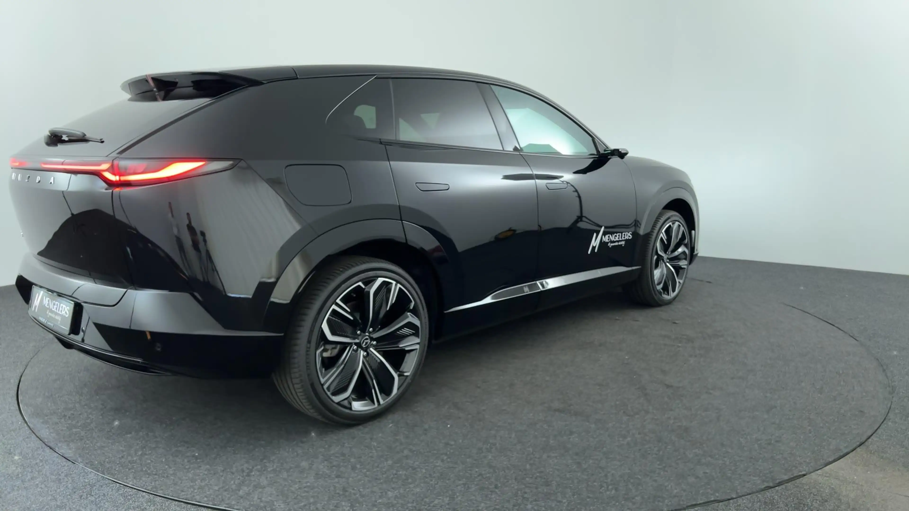 Mazda CX-6e Takumi Plus 78 kWh | Demo| 360 Camera | 21' LM vel — photo 5