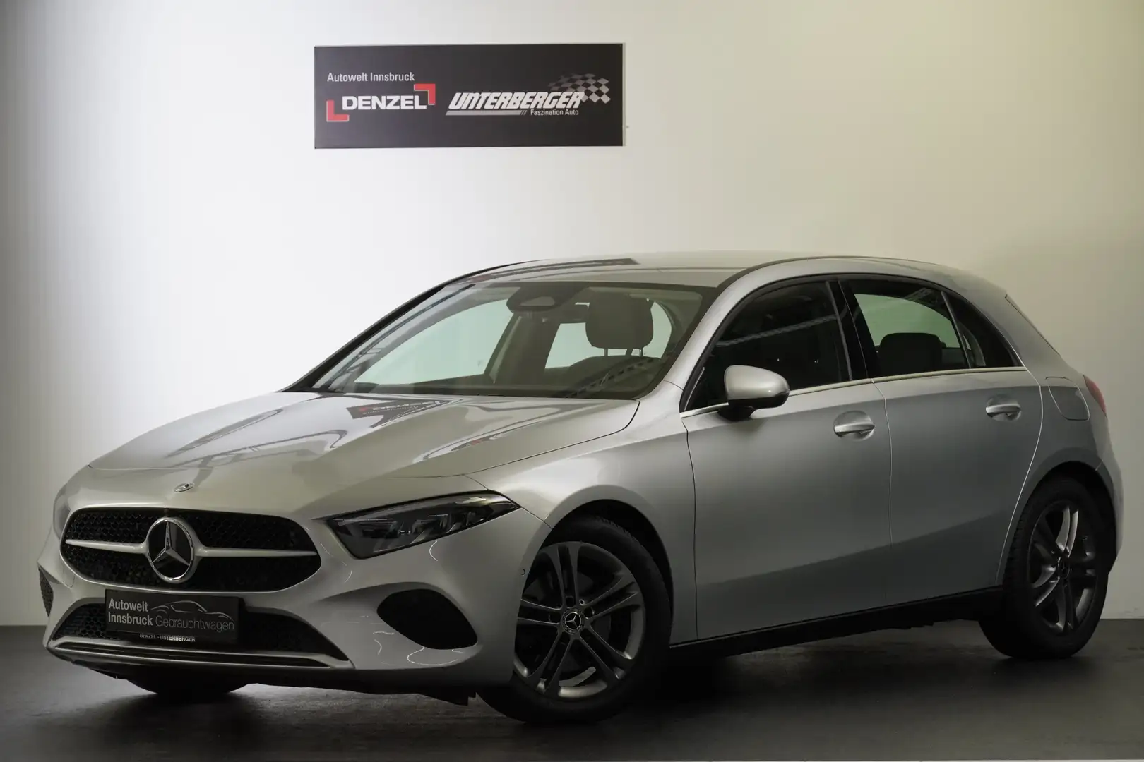Mercedes-Benz A 180 d Aut. Grau - 2