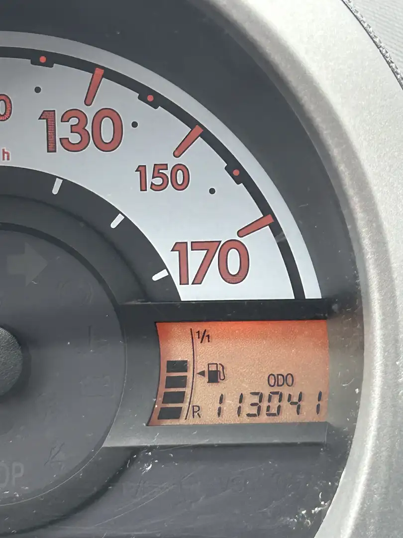 Peugeot 107 1.0 LAGE KM NAP | AIRCO | Nieuw APK | Onderhoudsbr Rood - 2