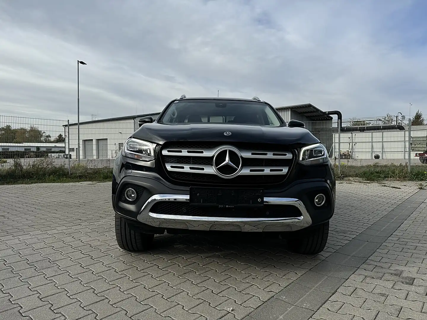 Mercedes-Benz Sonstige X-Klasse X 350 d Power 4Matic Pickup Schwarz - 2