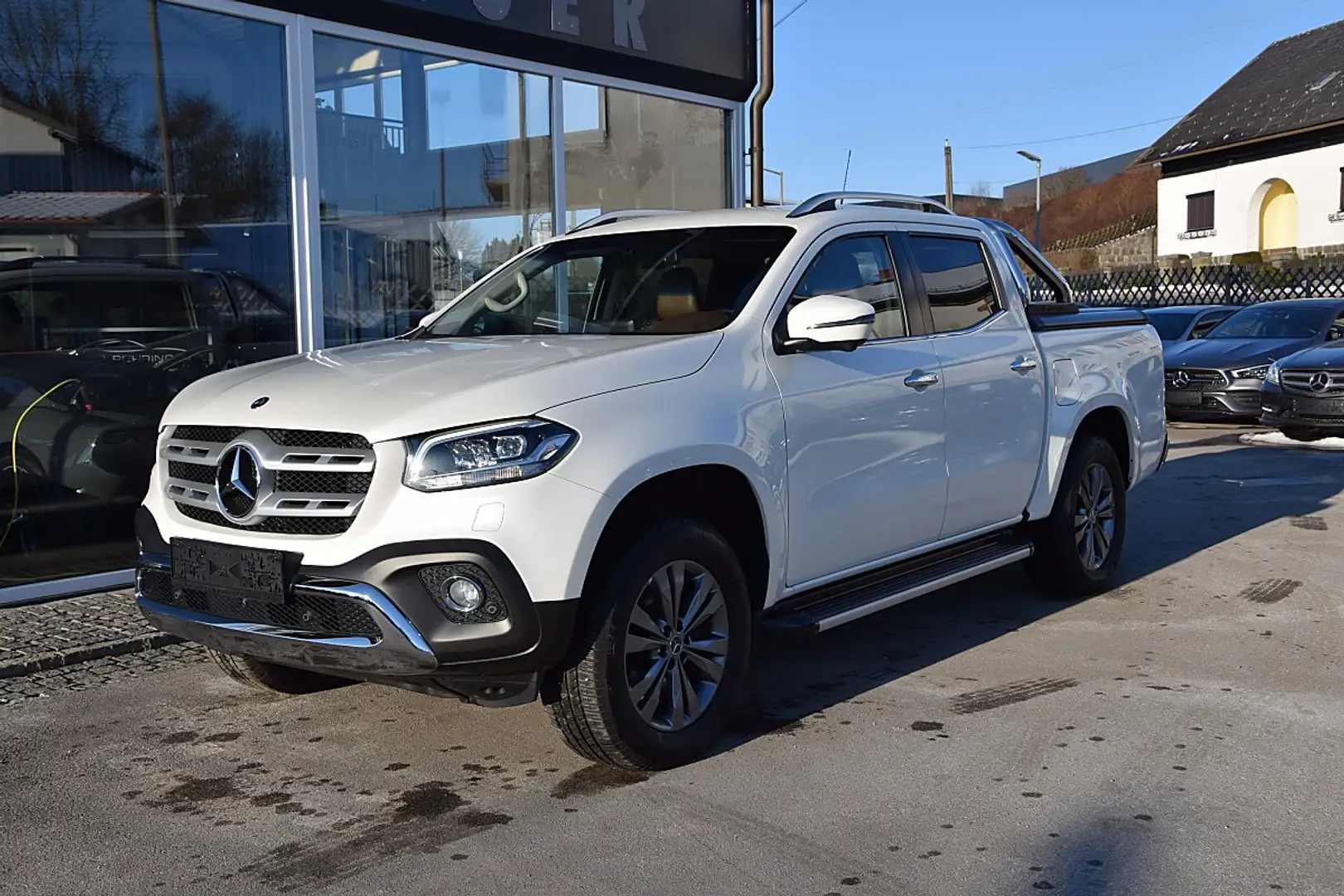 Mercedes-Benz X 250 d 4MATIC Progressive Aut. *Style-Paket* Weiß - 2