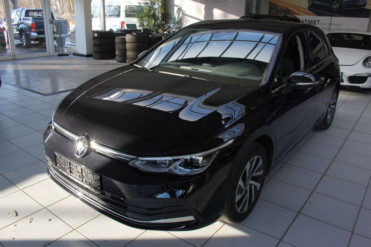 Volkswagen Golf 2021 — VIII Lim.DSG/STYLE/AHK/KAME/NAVI/ACC/ALU/L&