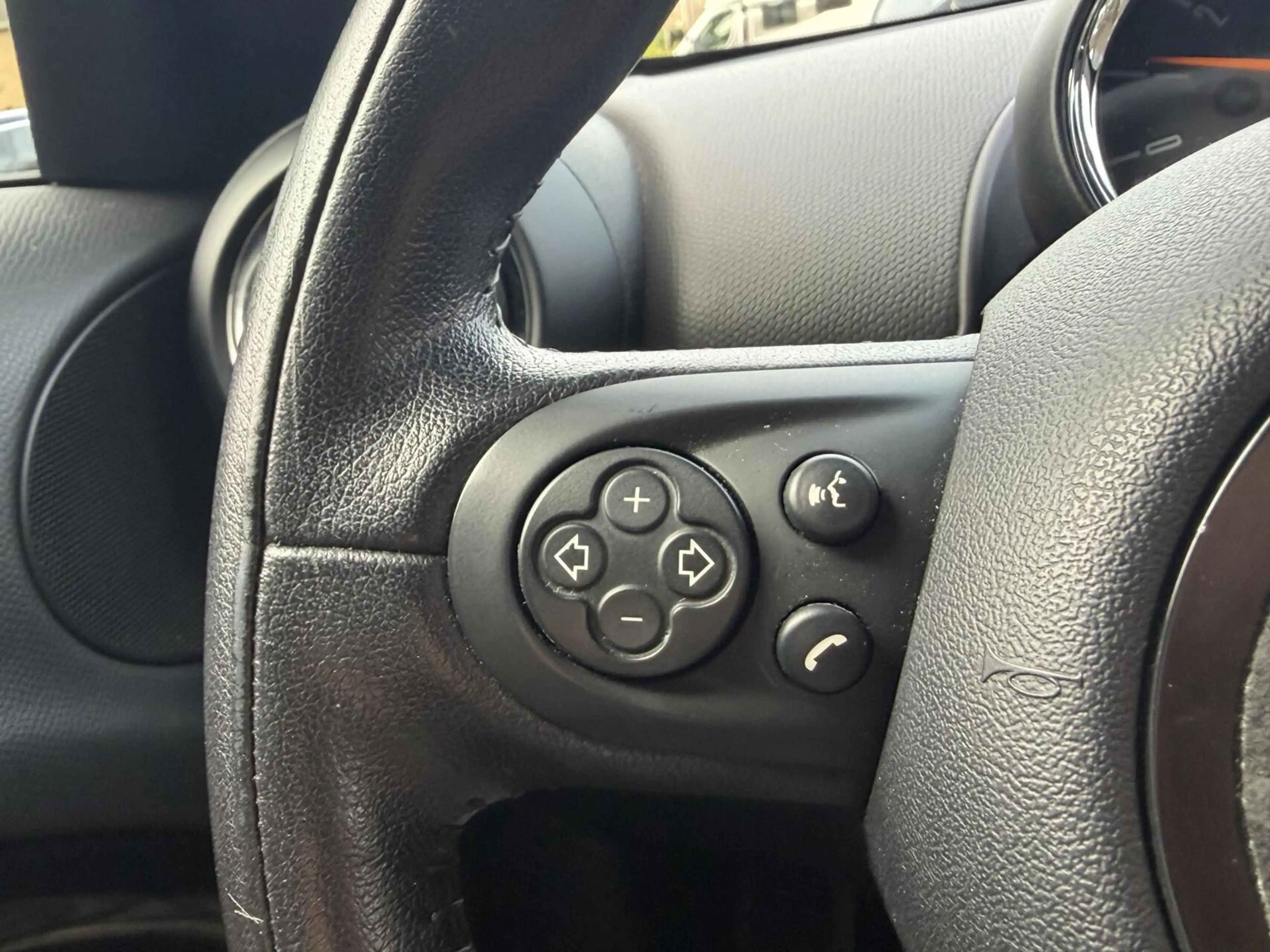 MINI One Countryman 1.6 Pepper Climat, Navi, Radio, LM.. — photo 10